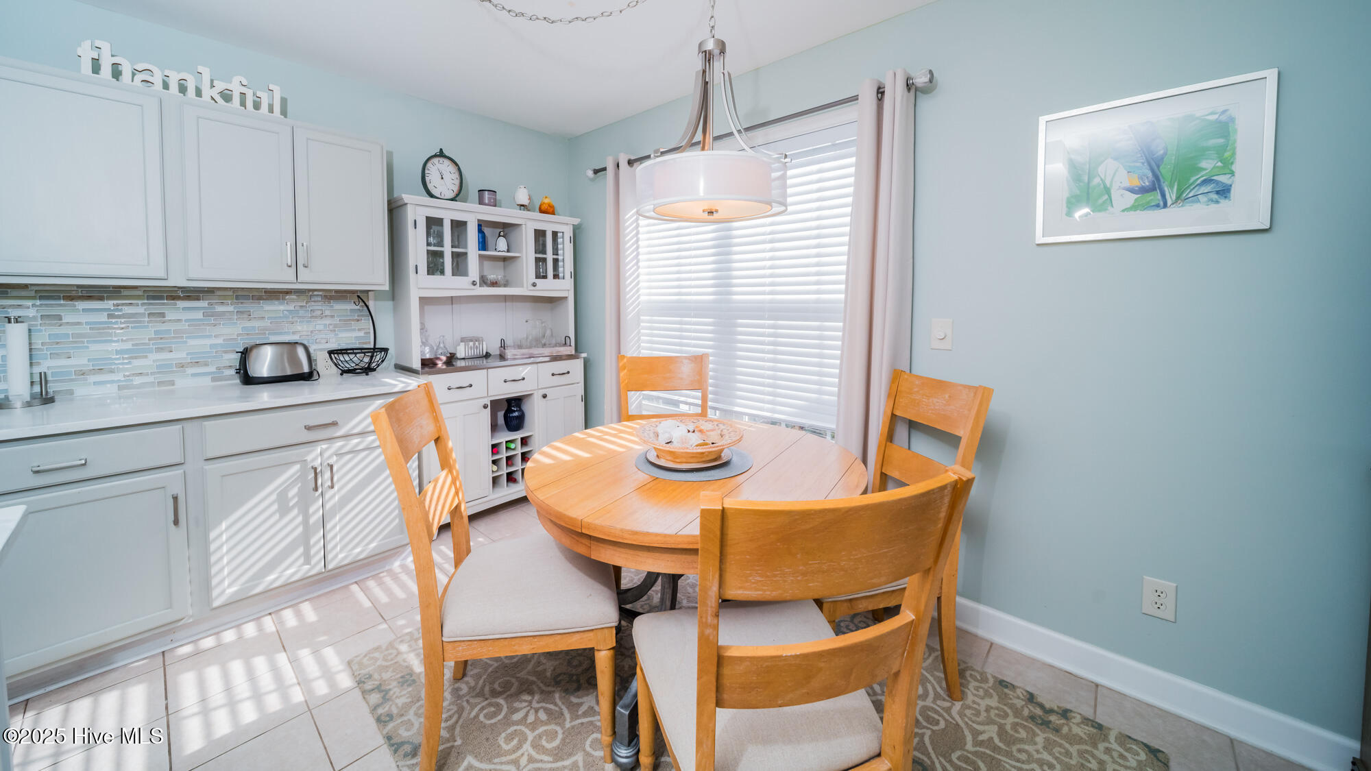 100543233 | Photo 14