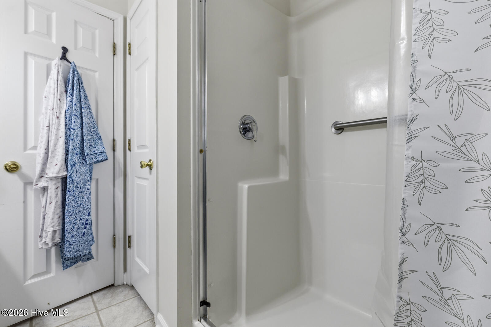 100557609 | Photo 15