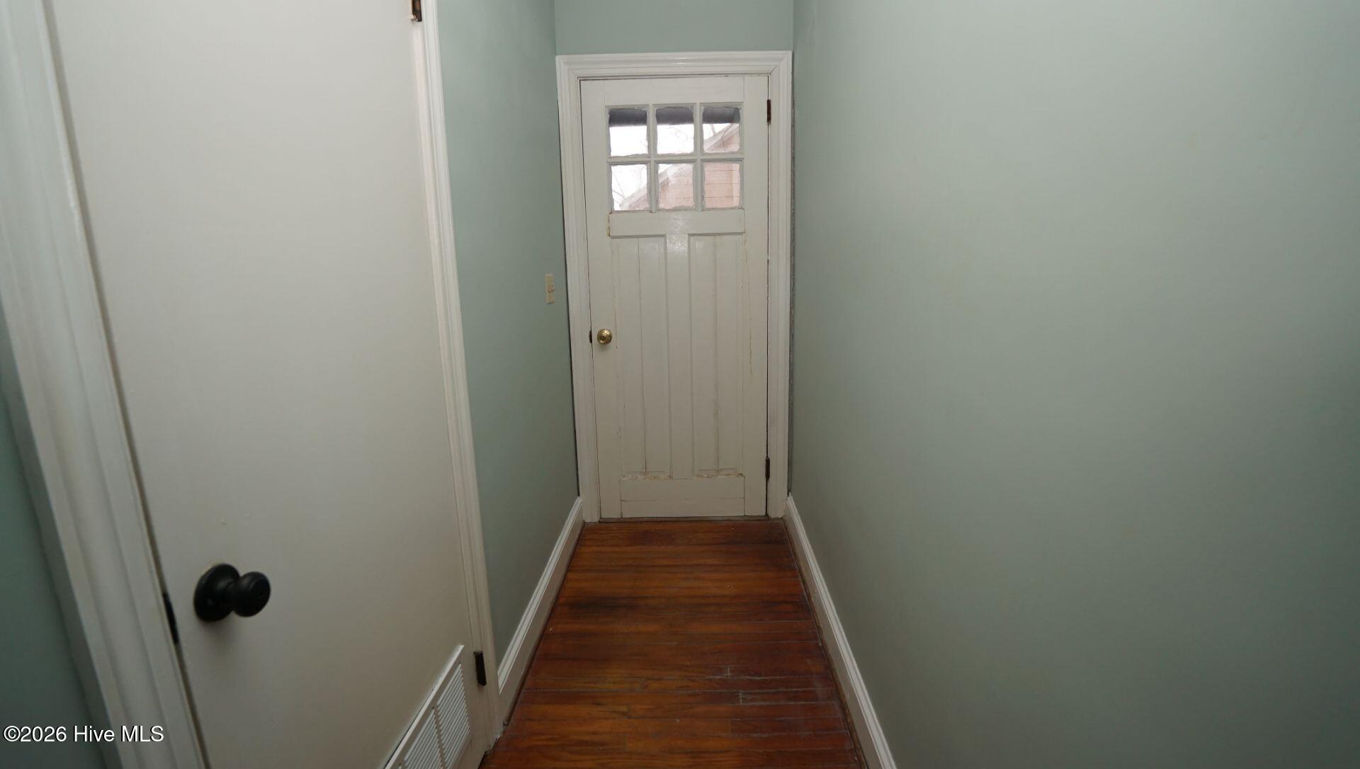 100547653 | Photo 20