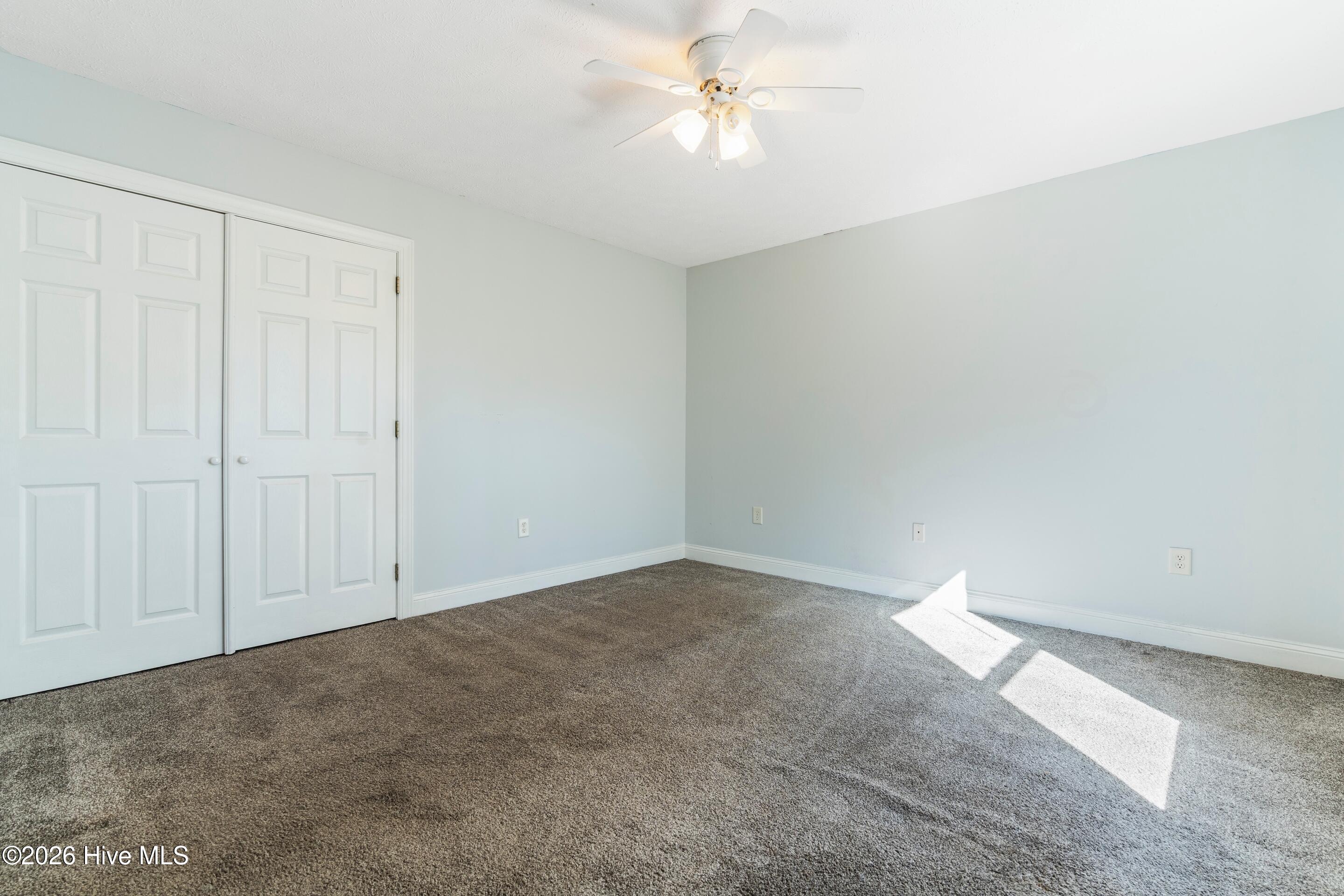 100550661 | Photo 59