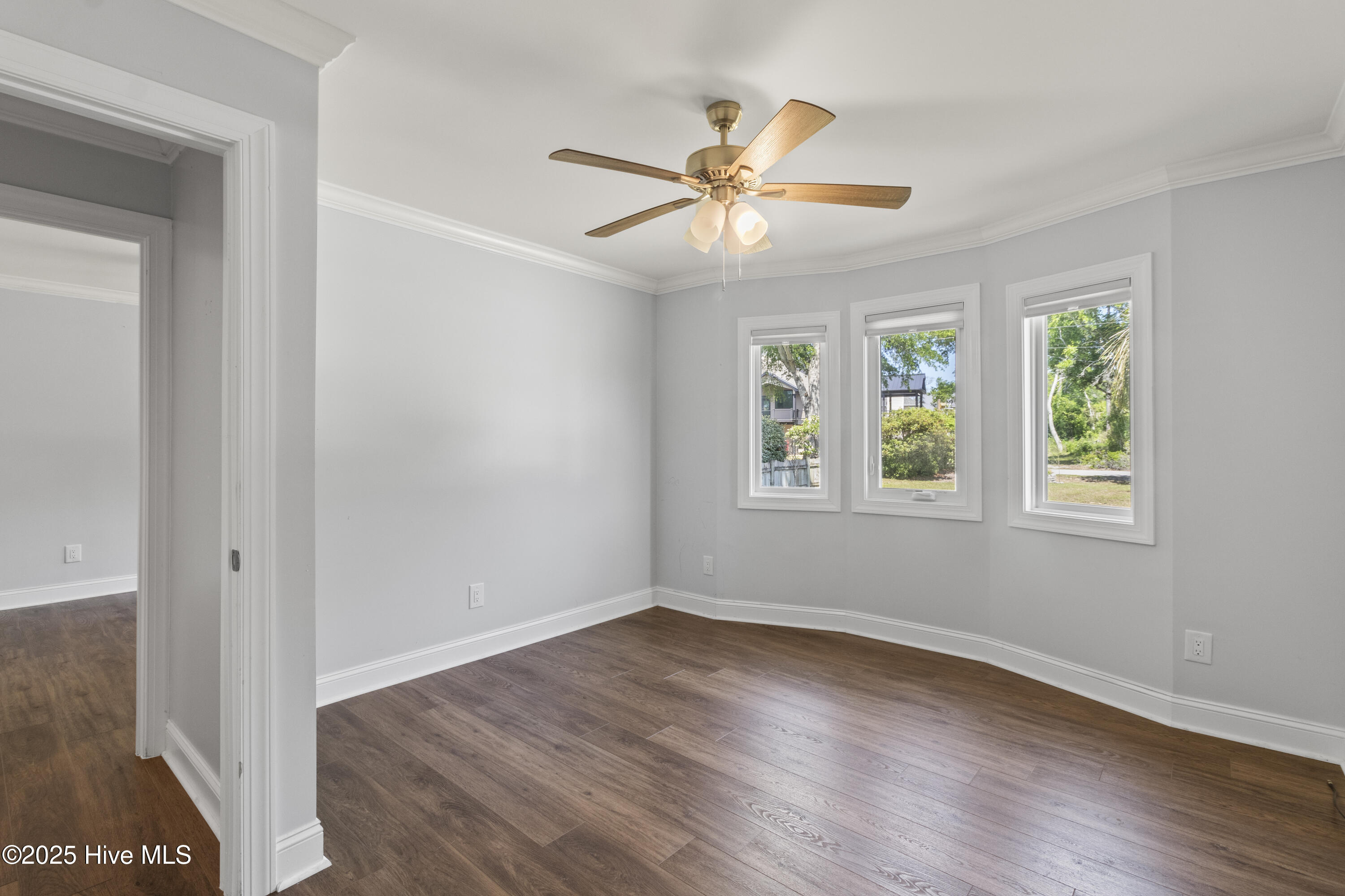 100503584 | Photo 27