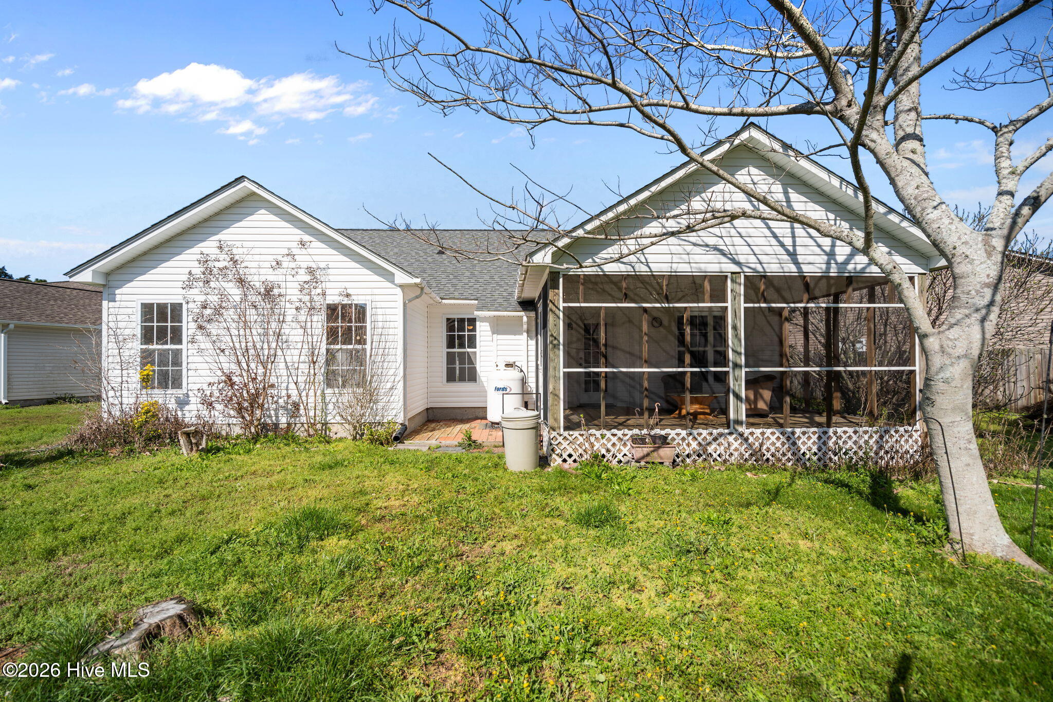 100560946 | Photo 36