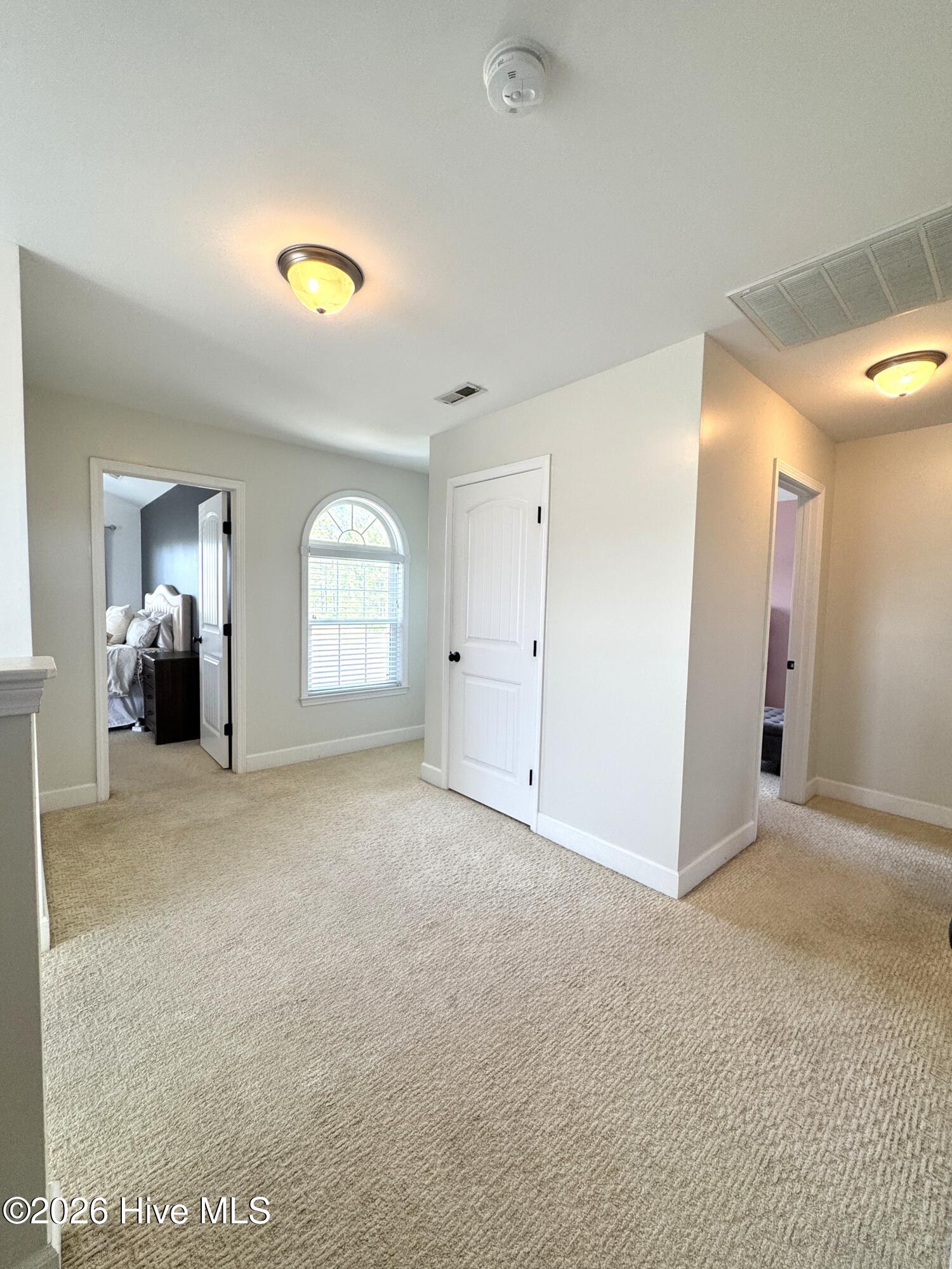 100570620 | Photo 15