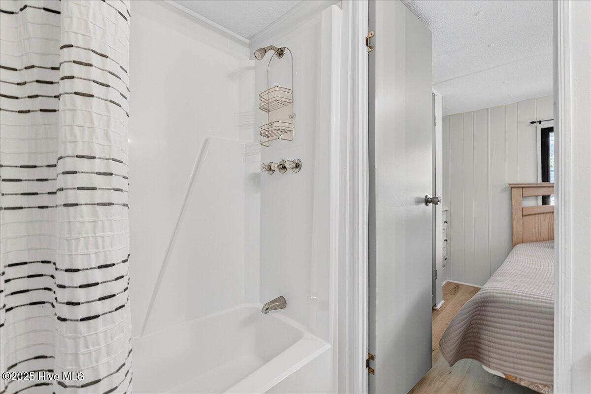 100559629 | Photo 32