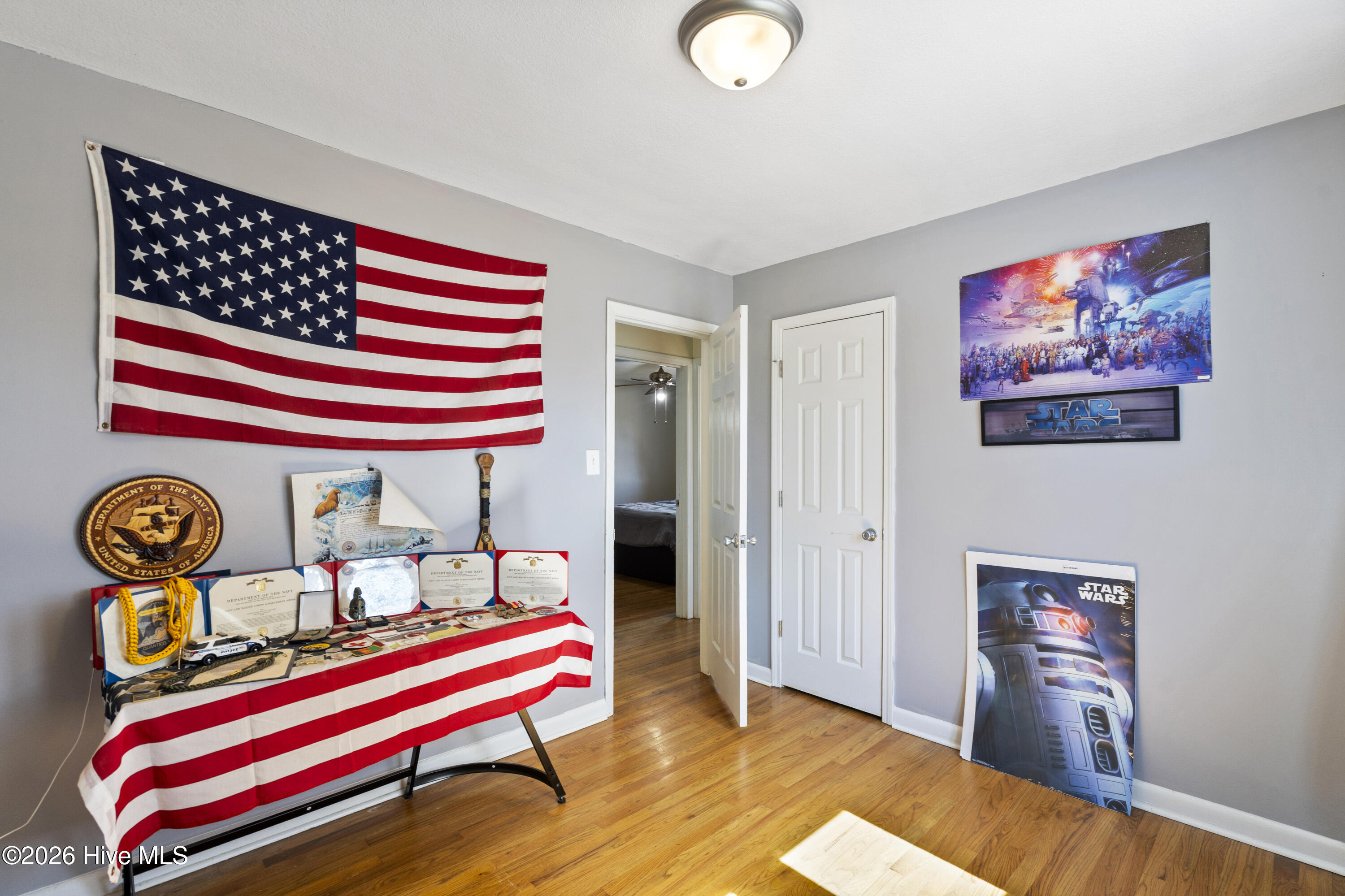 100555407 | Photo 16