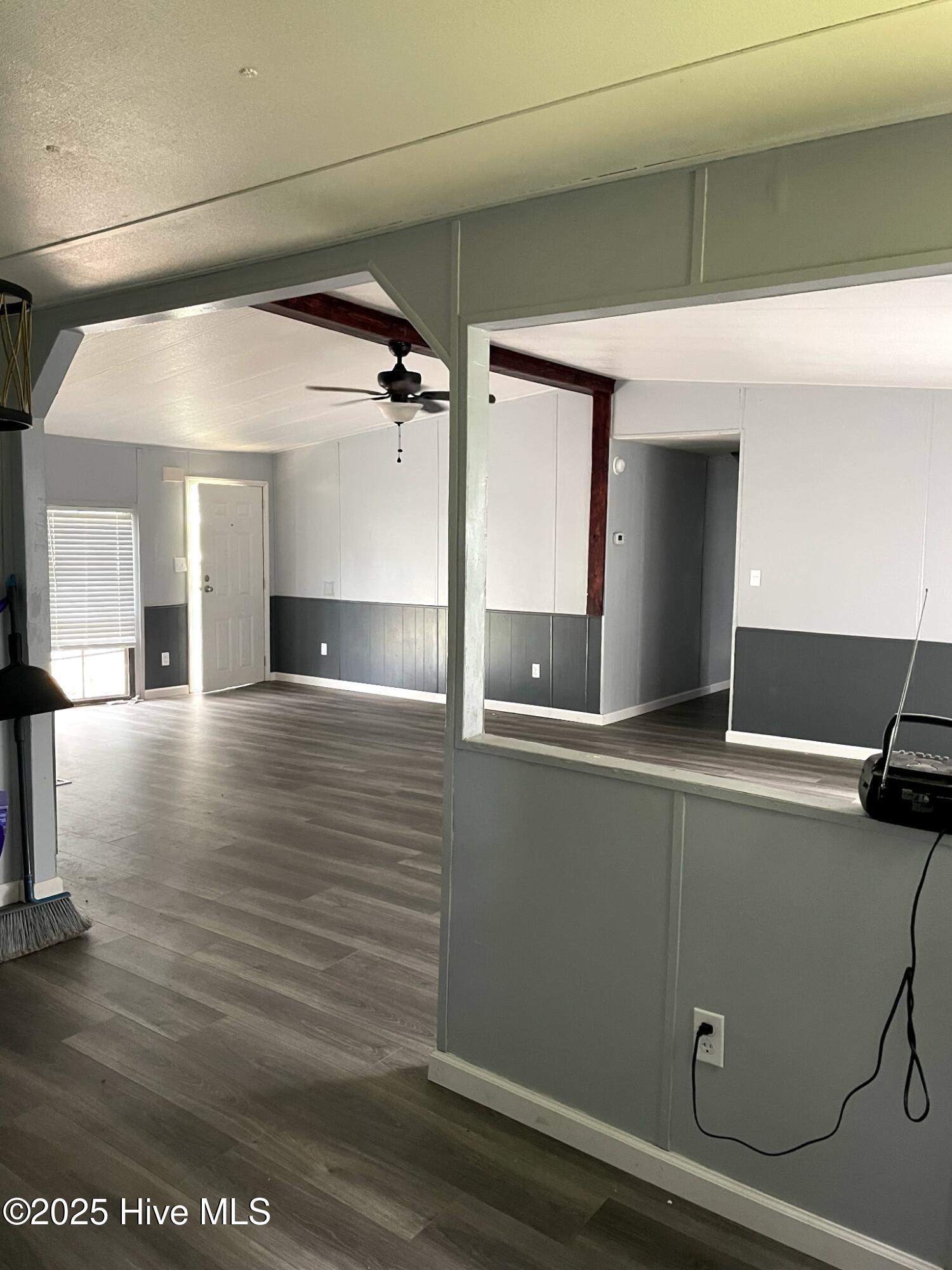 100540035 | Photo 18