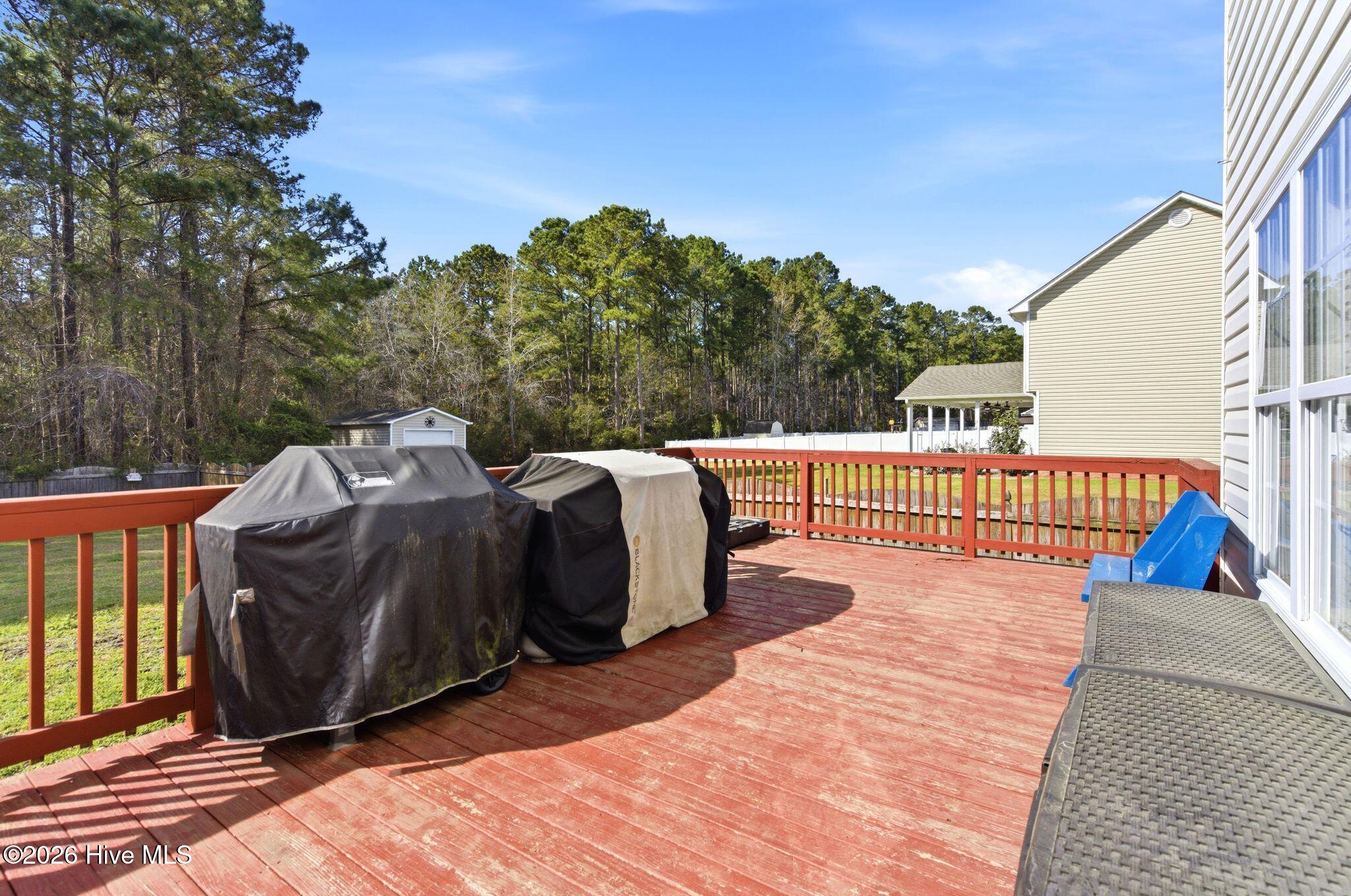 100561408 | Photo 52