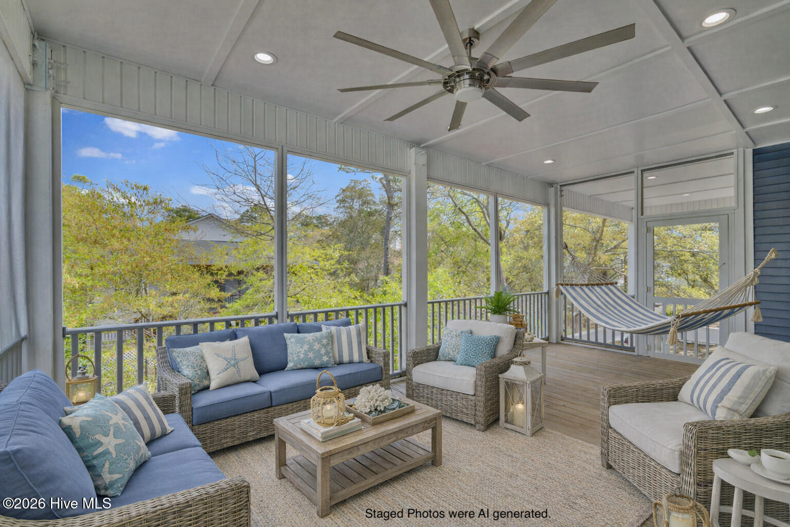 100565490 | Photo 34