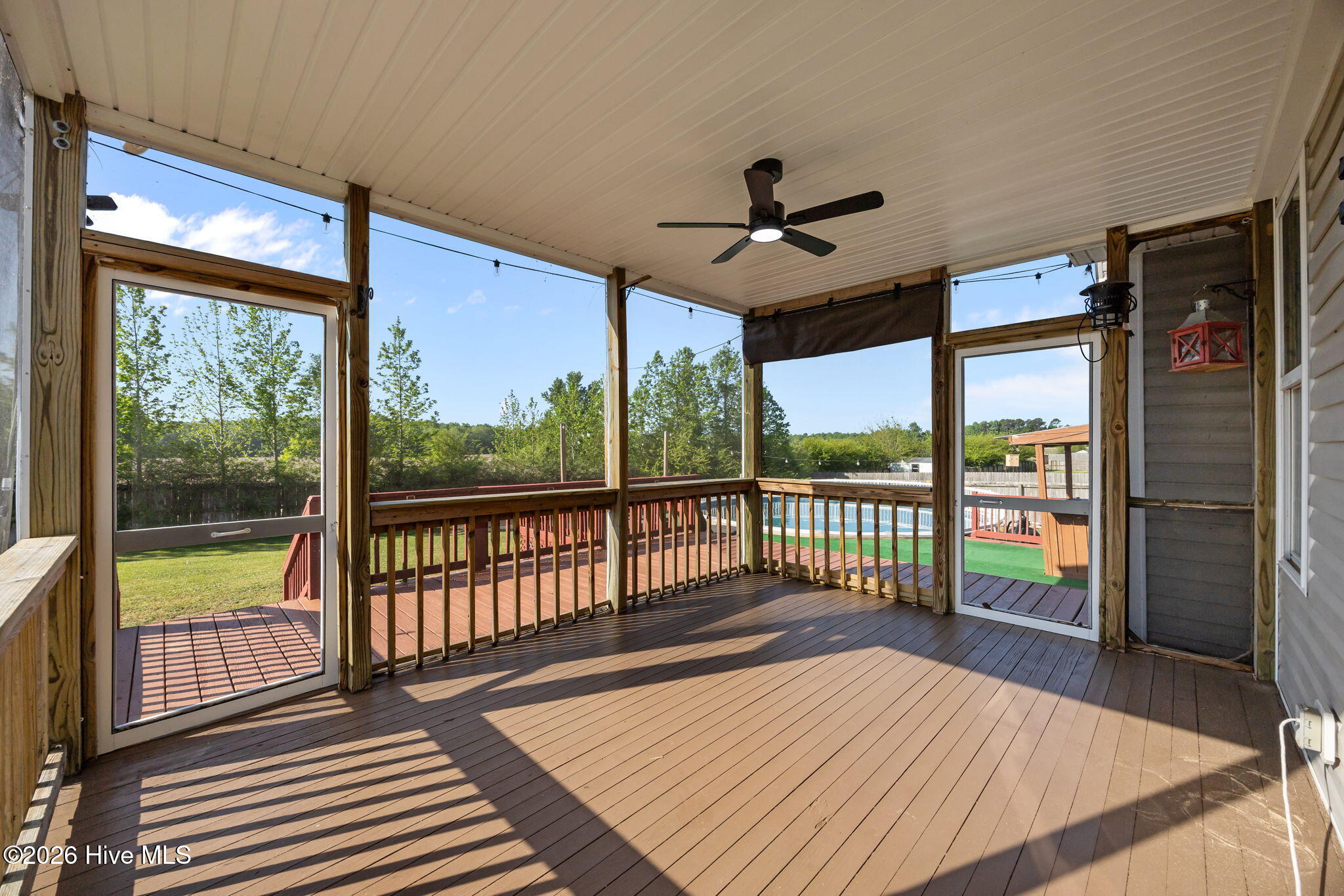 100568078 | Photo 22