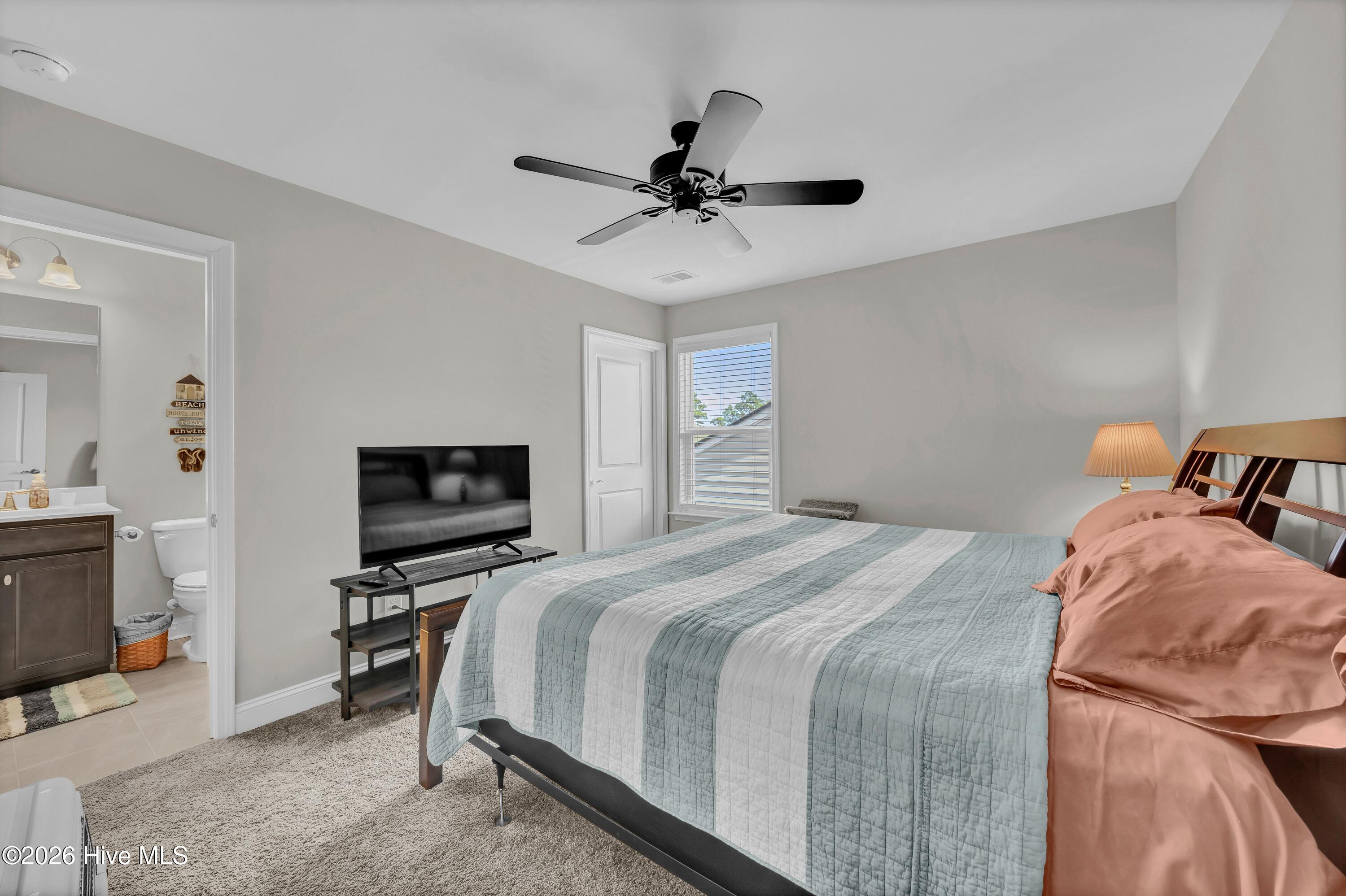 100561107 | Photo 23