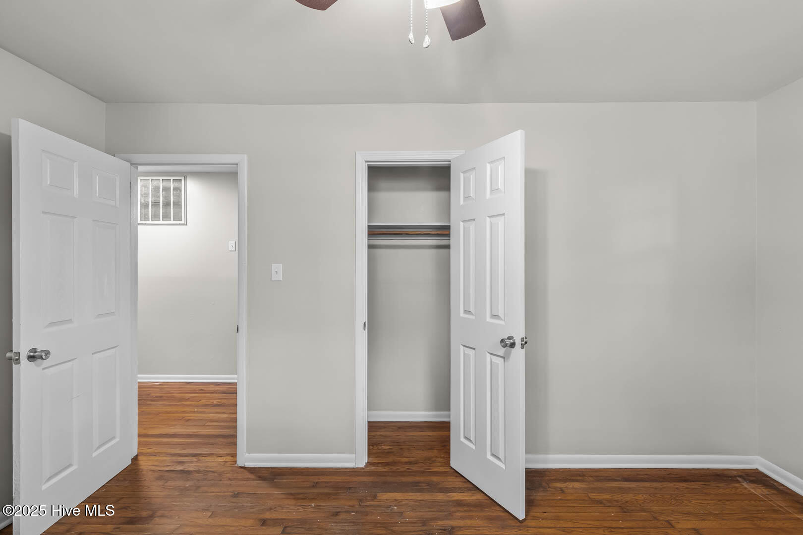 100526700 | Photo 30