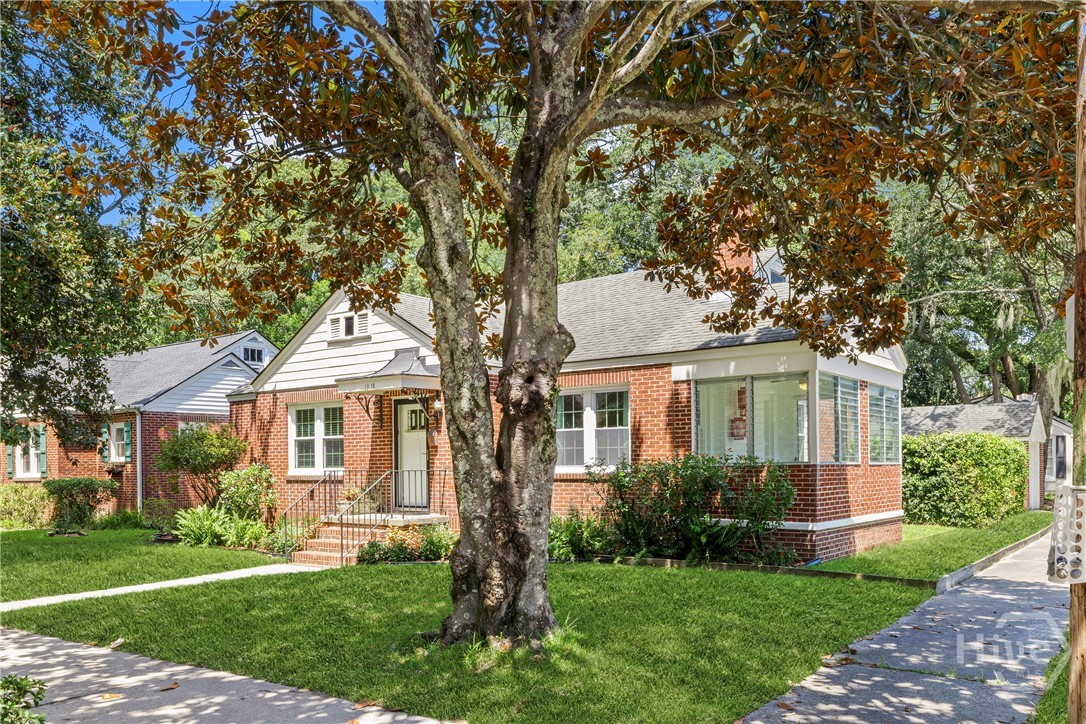 Homes for sale in Savannah, GA | 1318 E 51st St, Savannah, GA 31404 | MLS# SA335238
