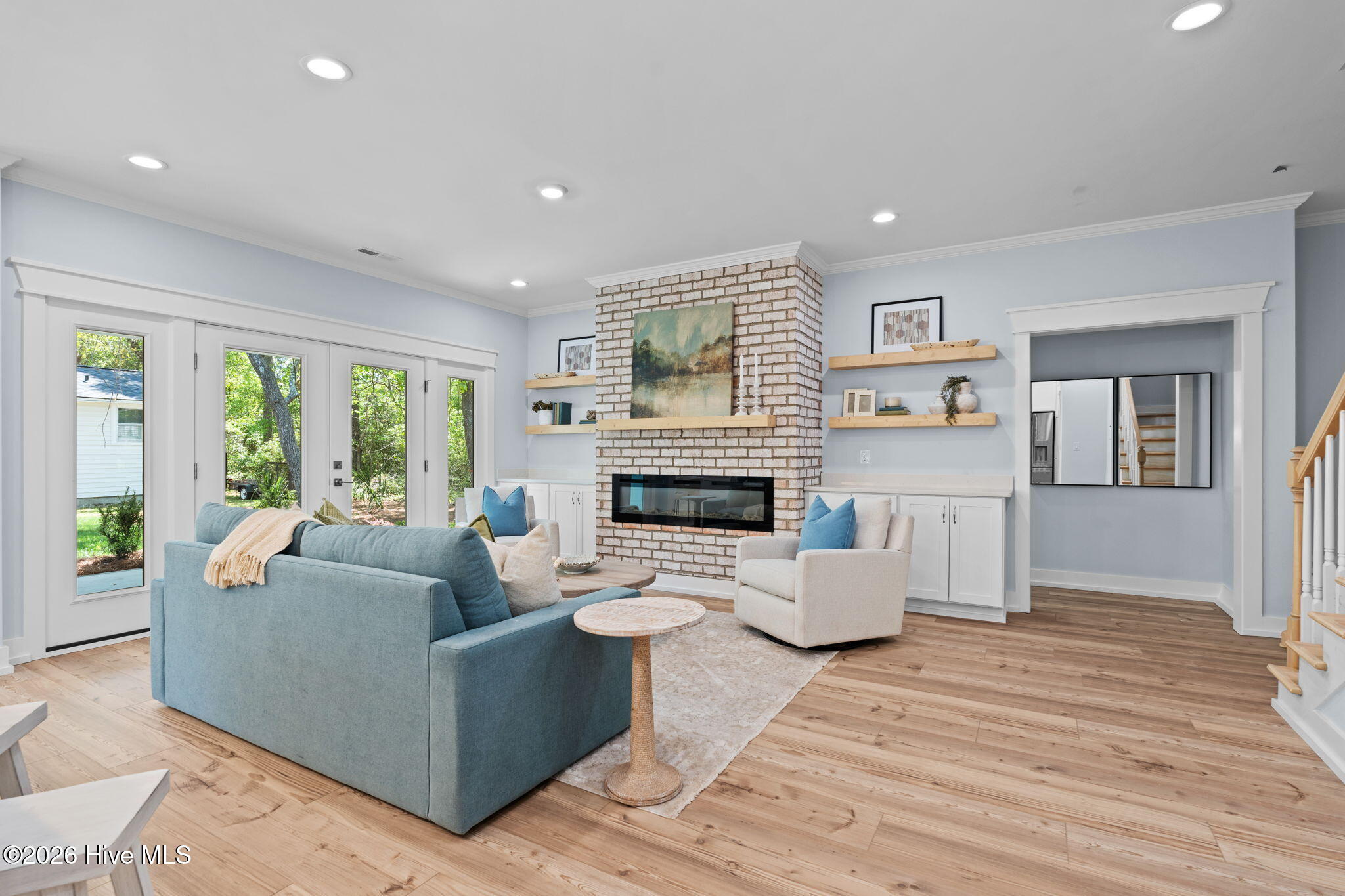 100546665 | Photo 19