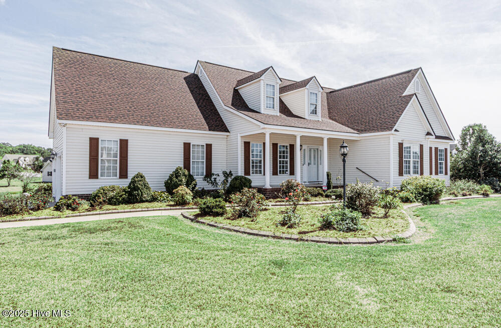 Homes for sale in Nashville, NC | 1565 Glen Eagles Ct, Nashville, NC 27856 | MLS# 100532083