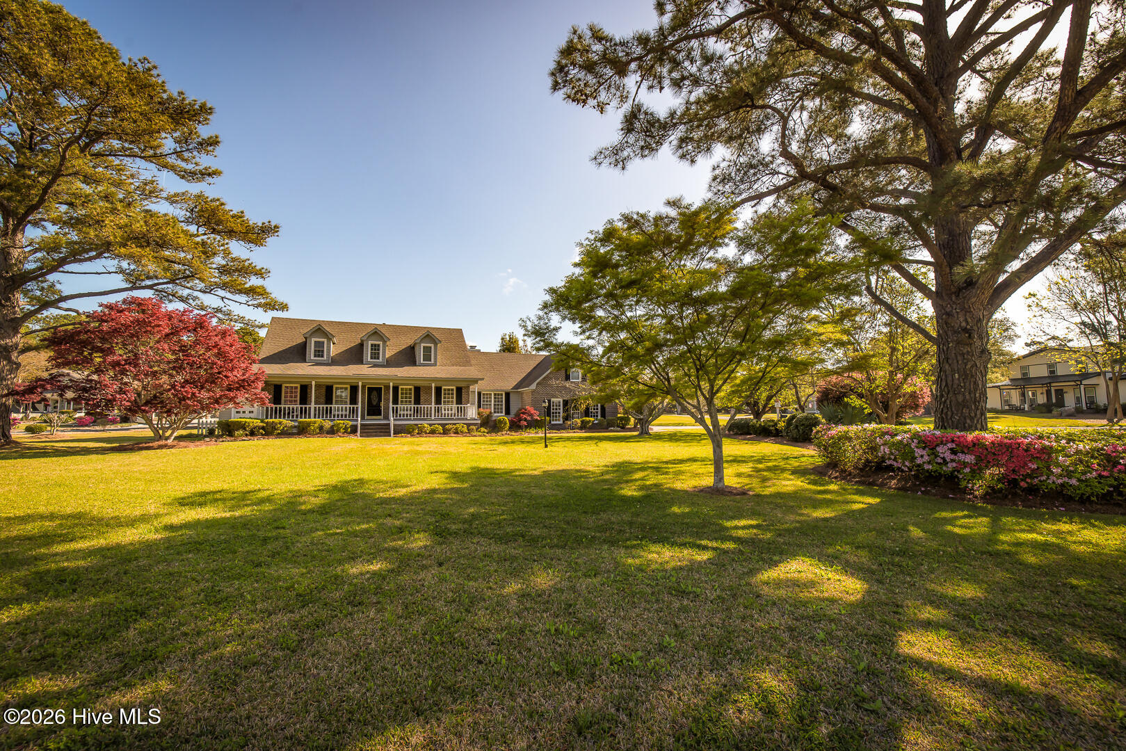 100570429 | Photo 51