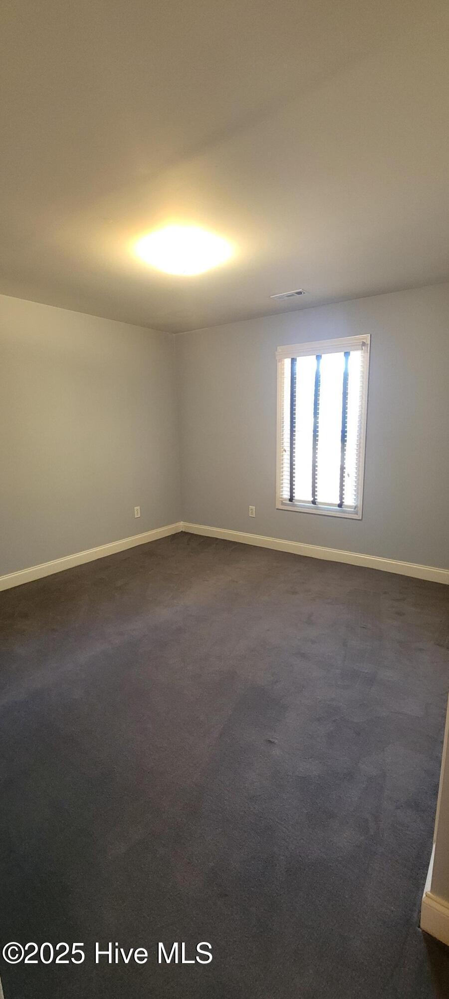 100540693 | Photo 11