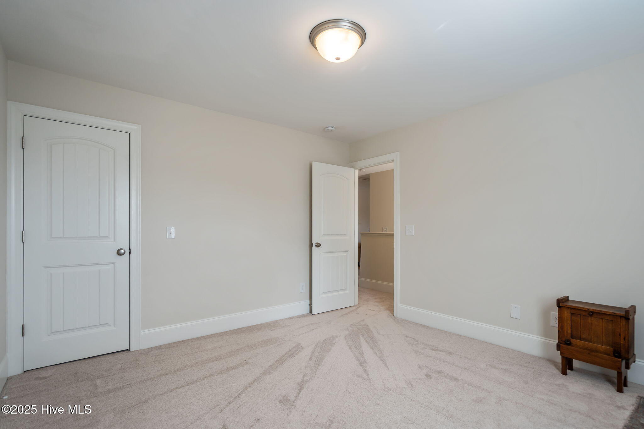 100543629 | Photo 31