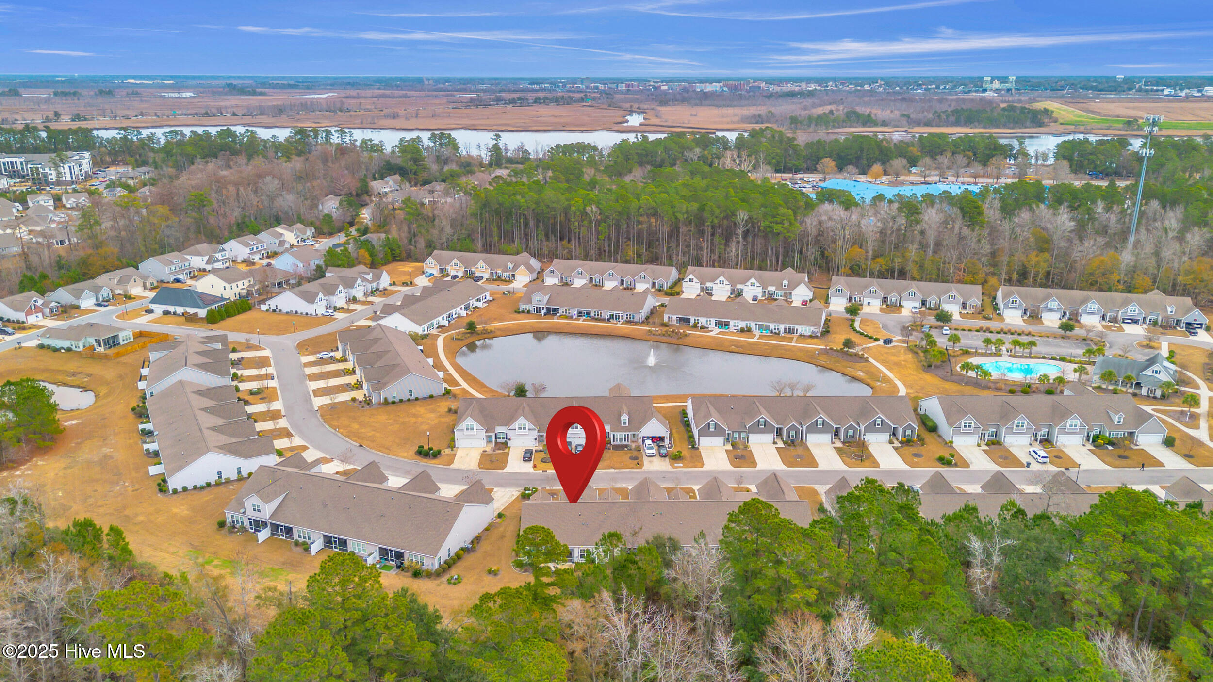 100546180 | Photo 39