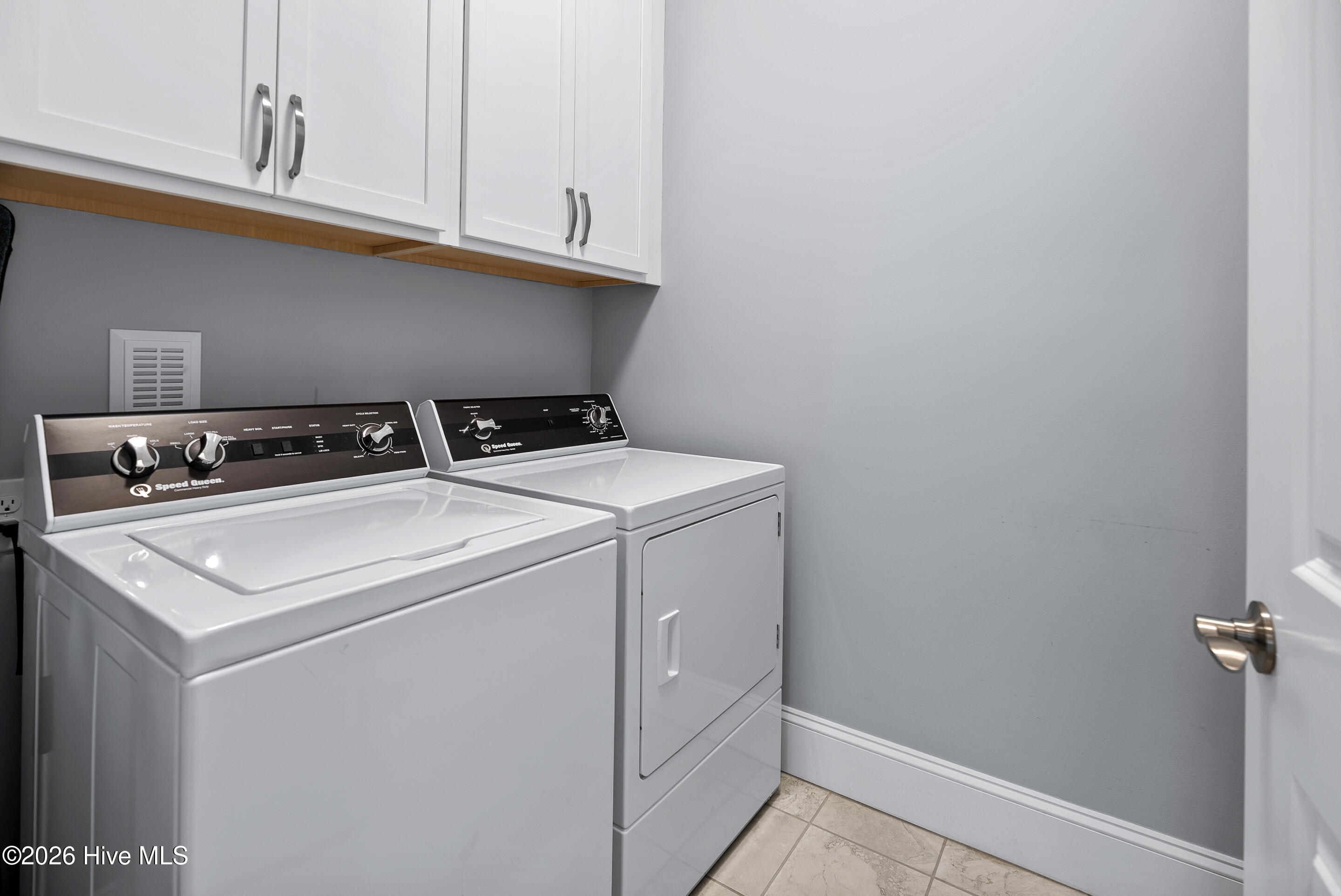 100559512 | Photo 33