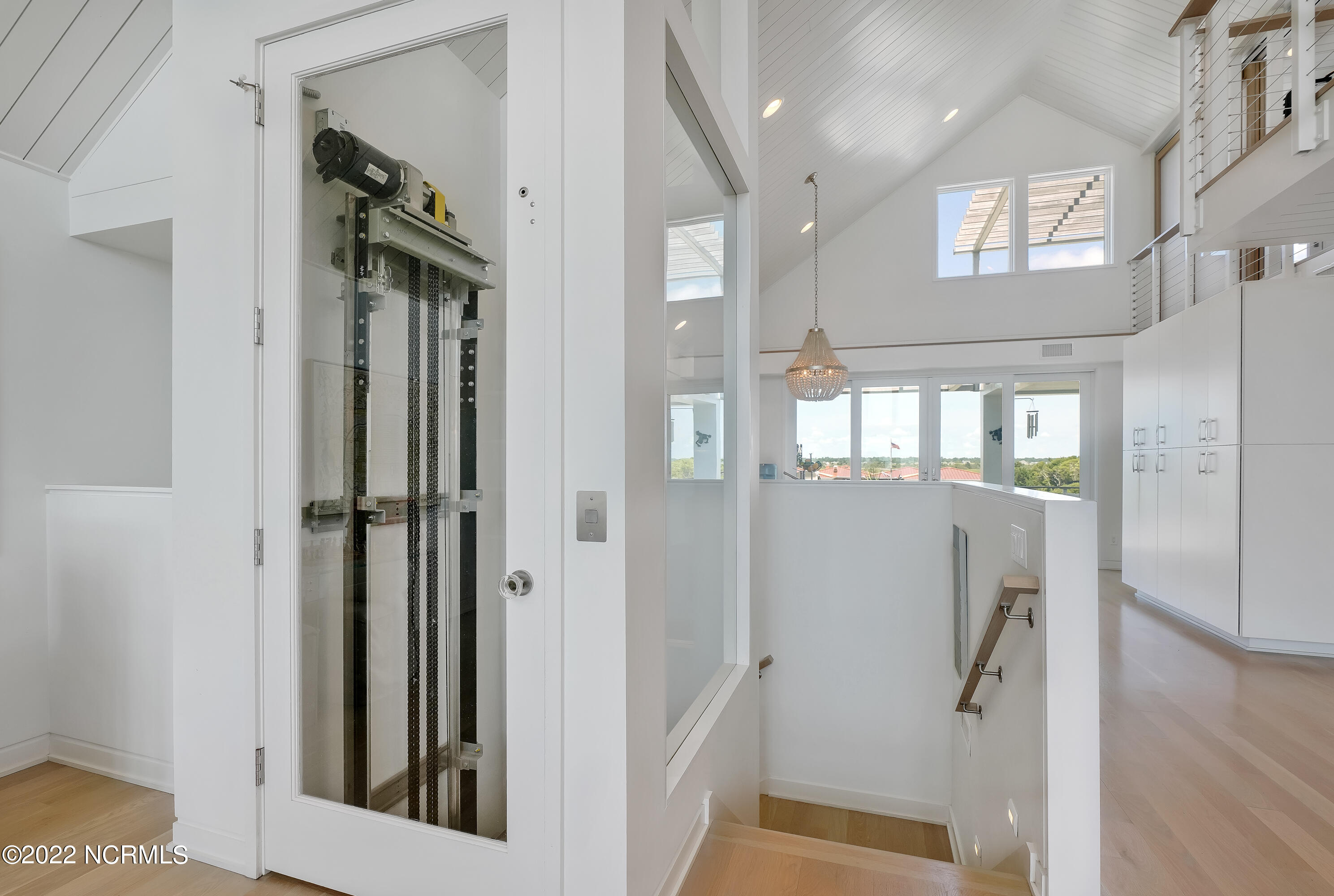 100462193 | Photo 11