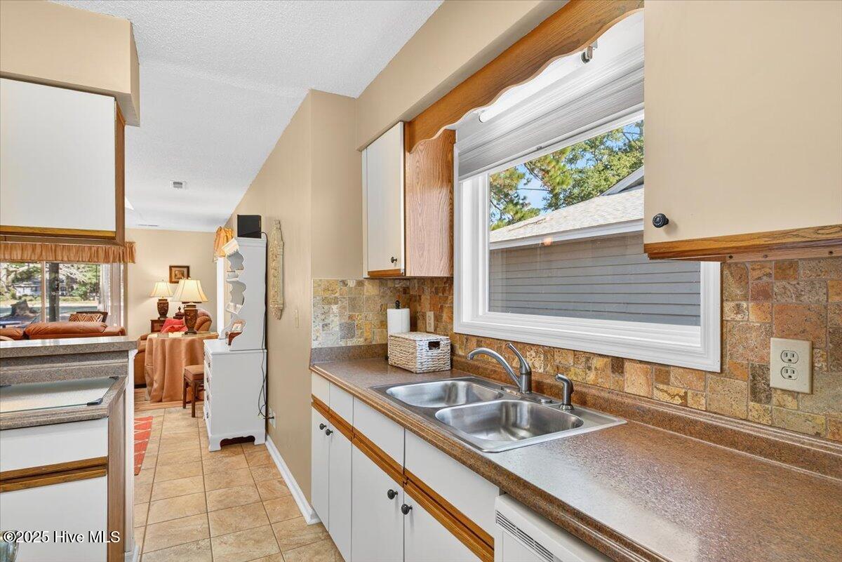 100536969 | Photo 17