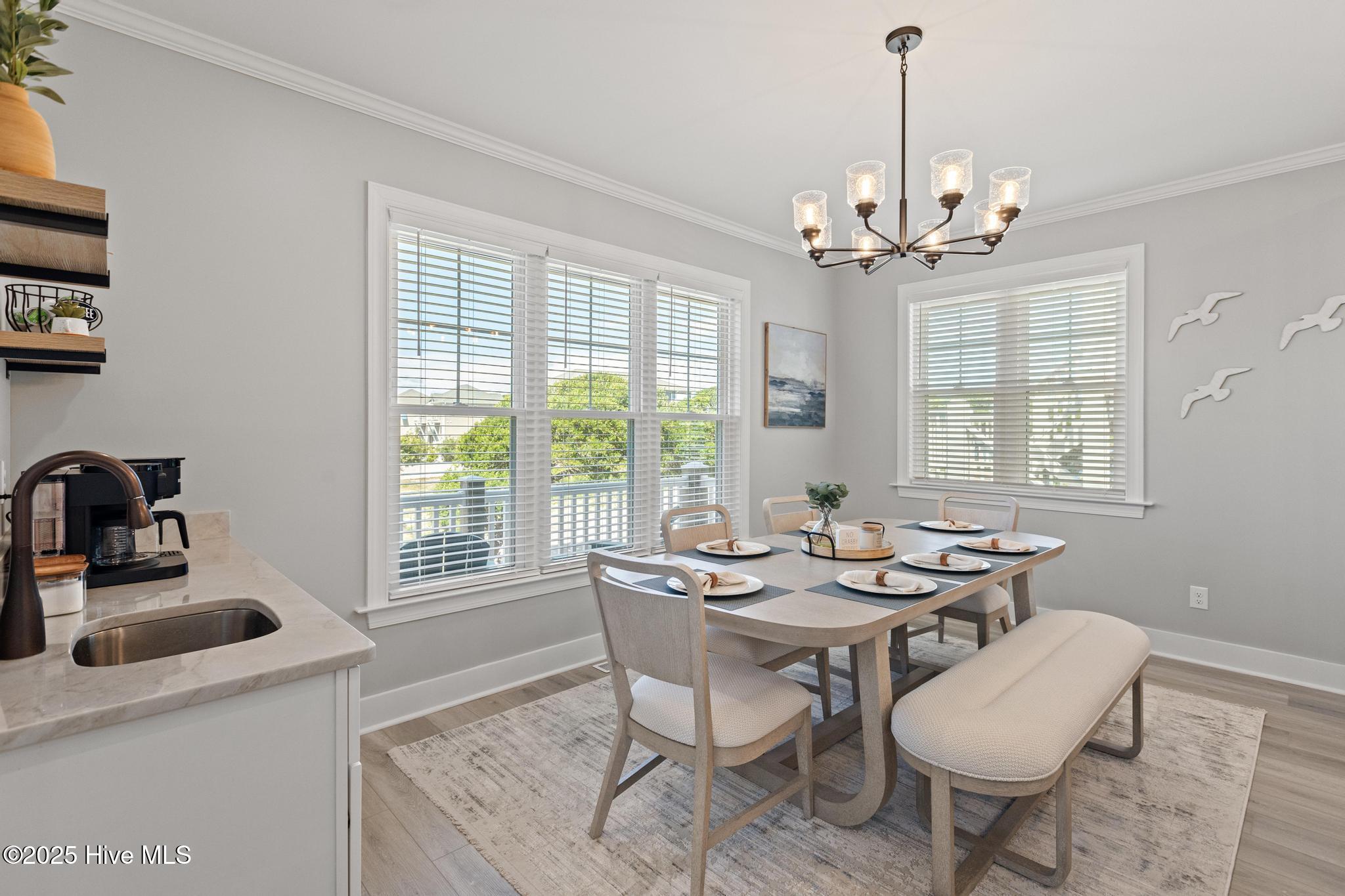 100498543 | Photo 18