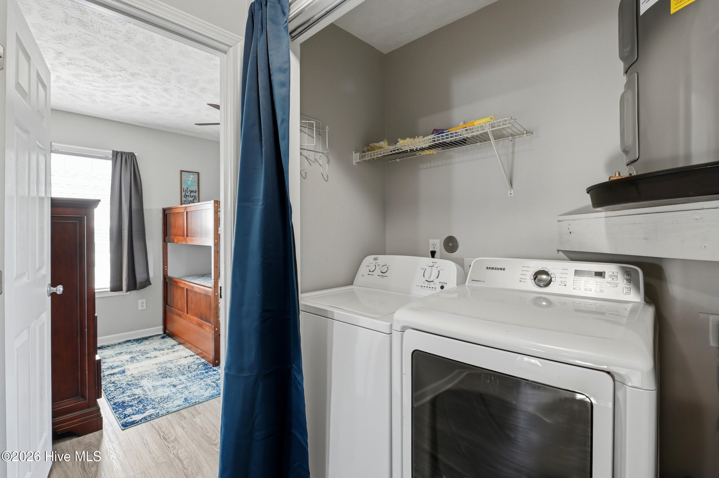 100565799 | Photo 22