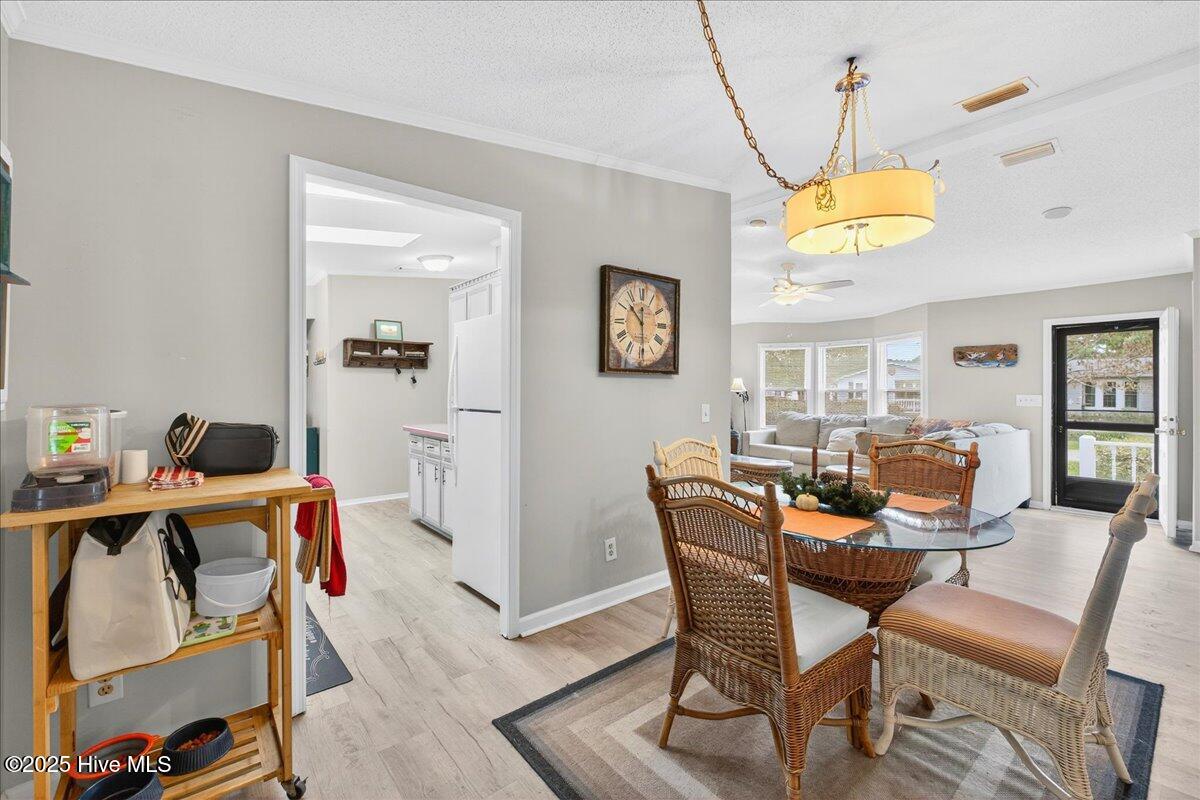 100535729 | Photo 14