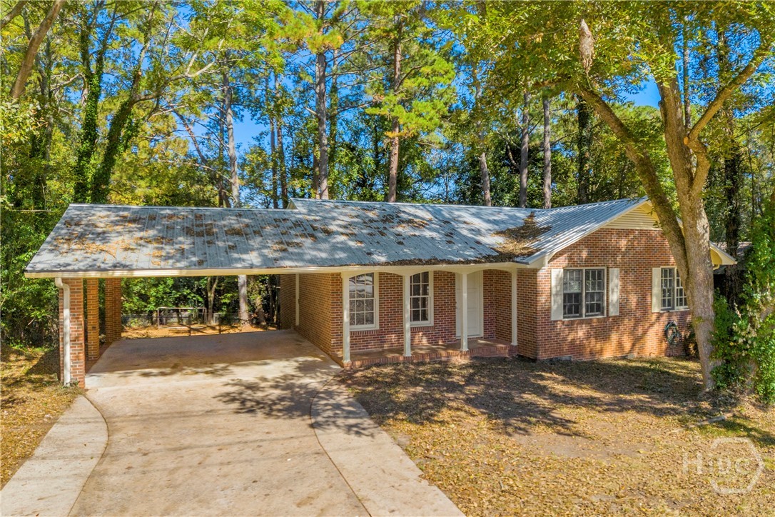 Fantastic opportunity in University Heights! This 4-bedroom, 3-bath home includes a finished basement apartment with a private entrance-ideal for rental income or extended family. Located just half a mile from the UGA Vet School and close to shopping, restaurants, and downtown Athens. This home offers great space and layout, with major systems already updated-just bring your personal touch for cosmetic updates. Enjoy a fenced backyard and an unbeatable location!