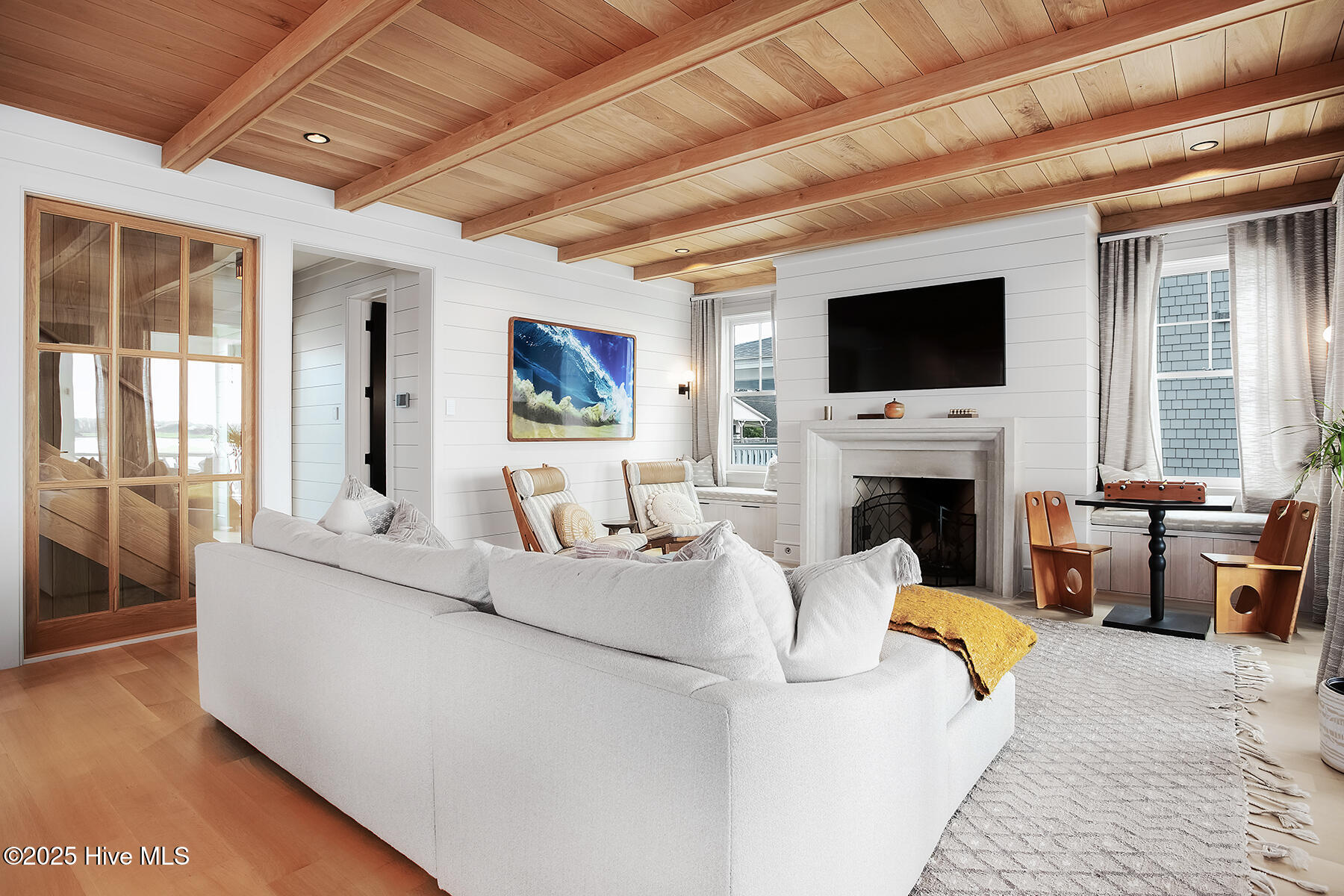 100528983 | Photo 19