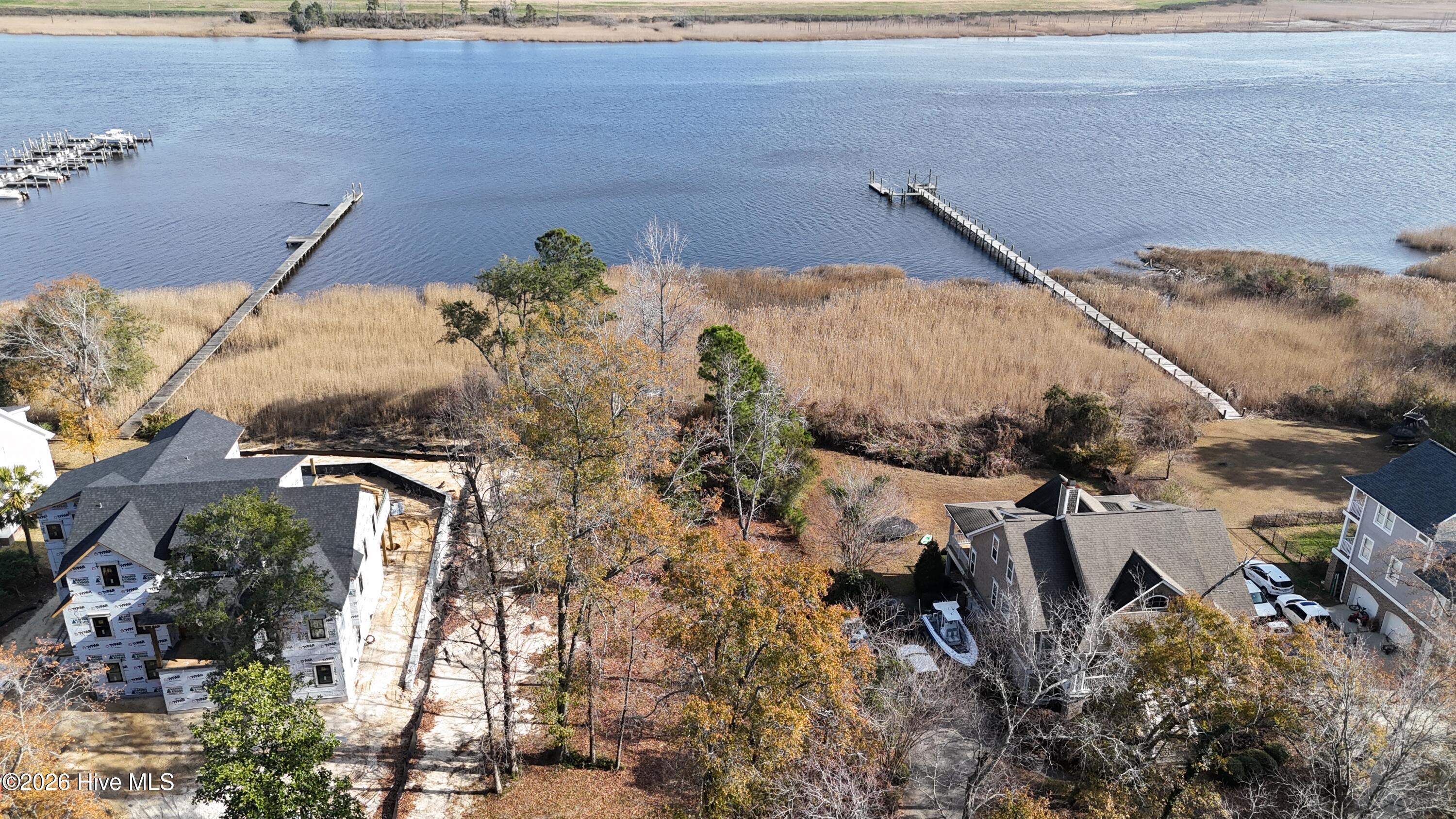 100546678 | Photo 23