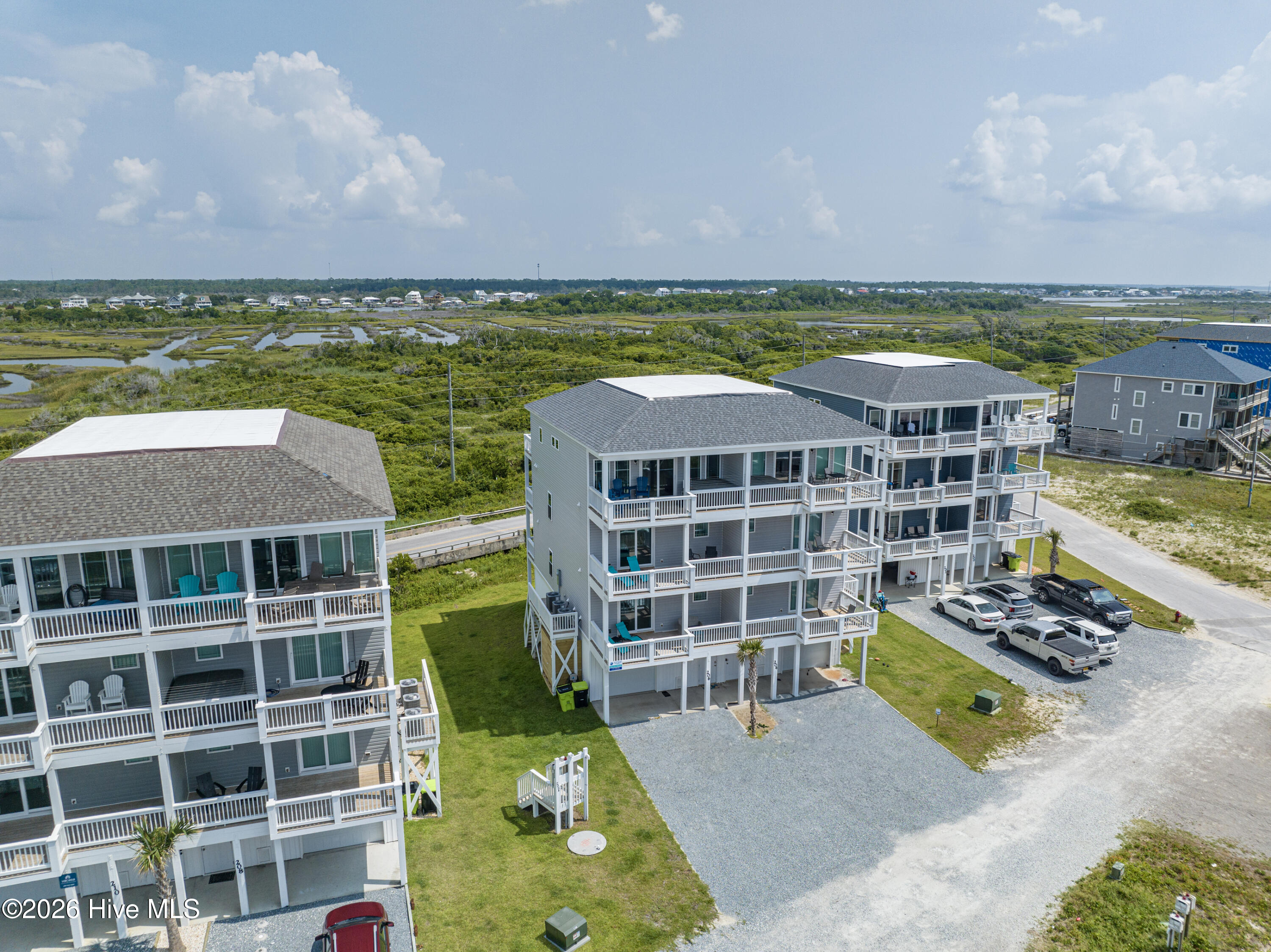 100552072 | Photo 49