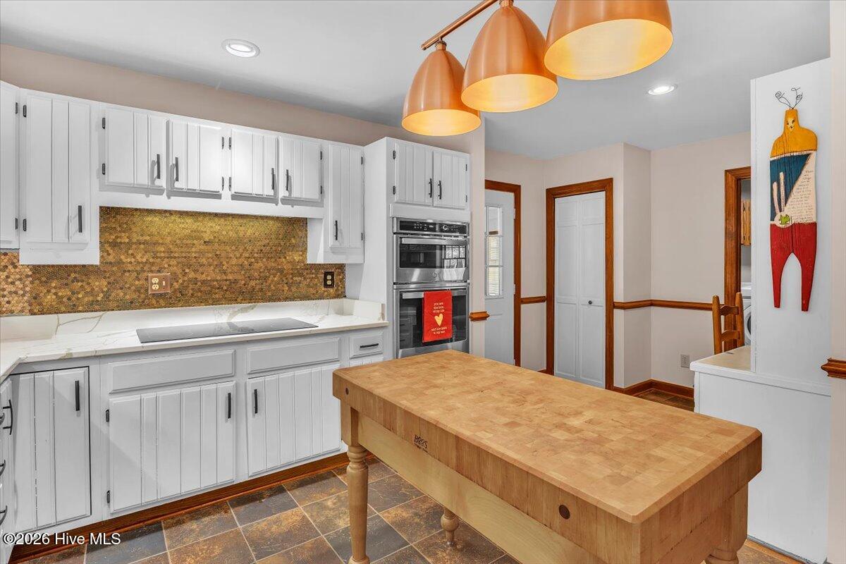 100565591 | Photo 16