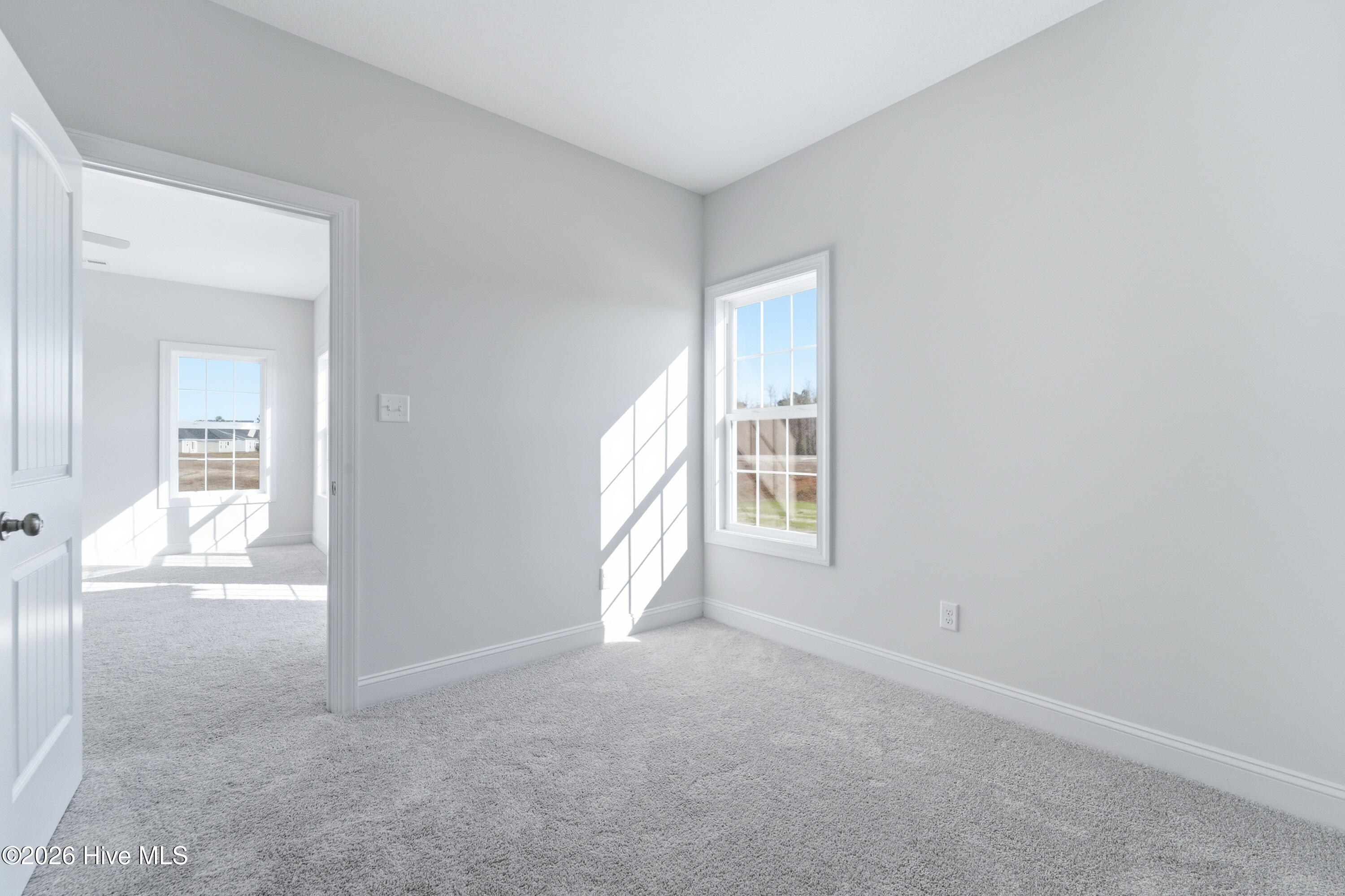 100530742 | Photo 27