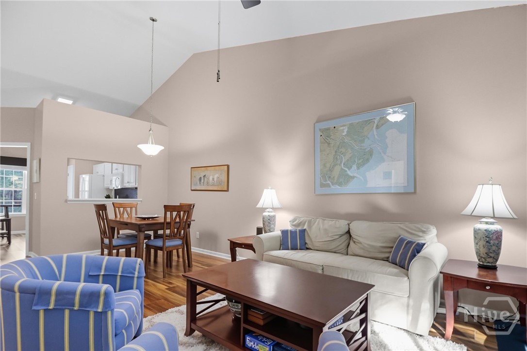 11 River Trace Court