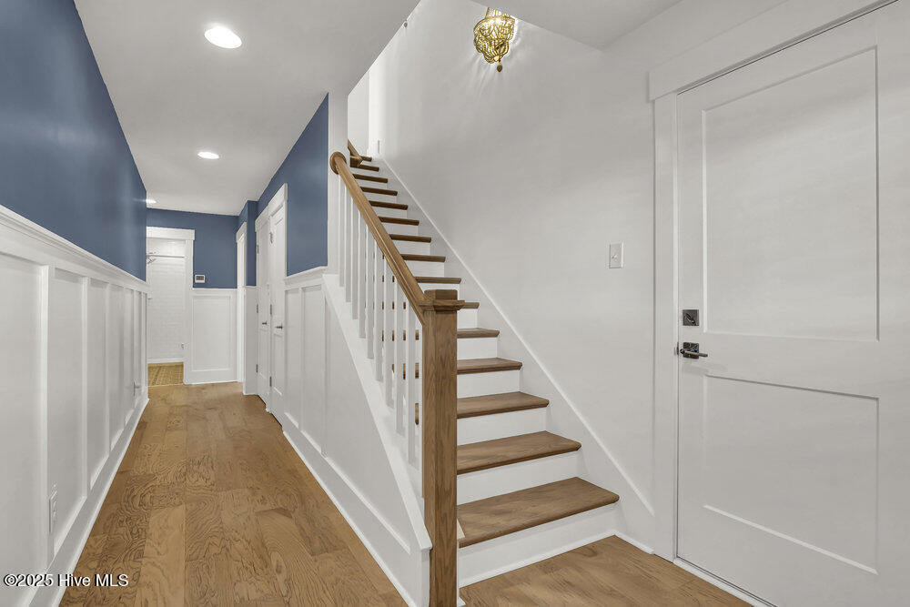 100518047 | Photo 40