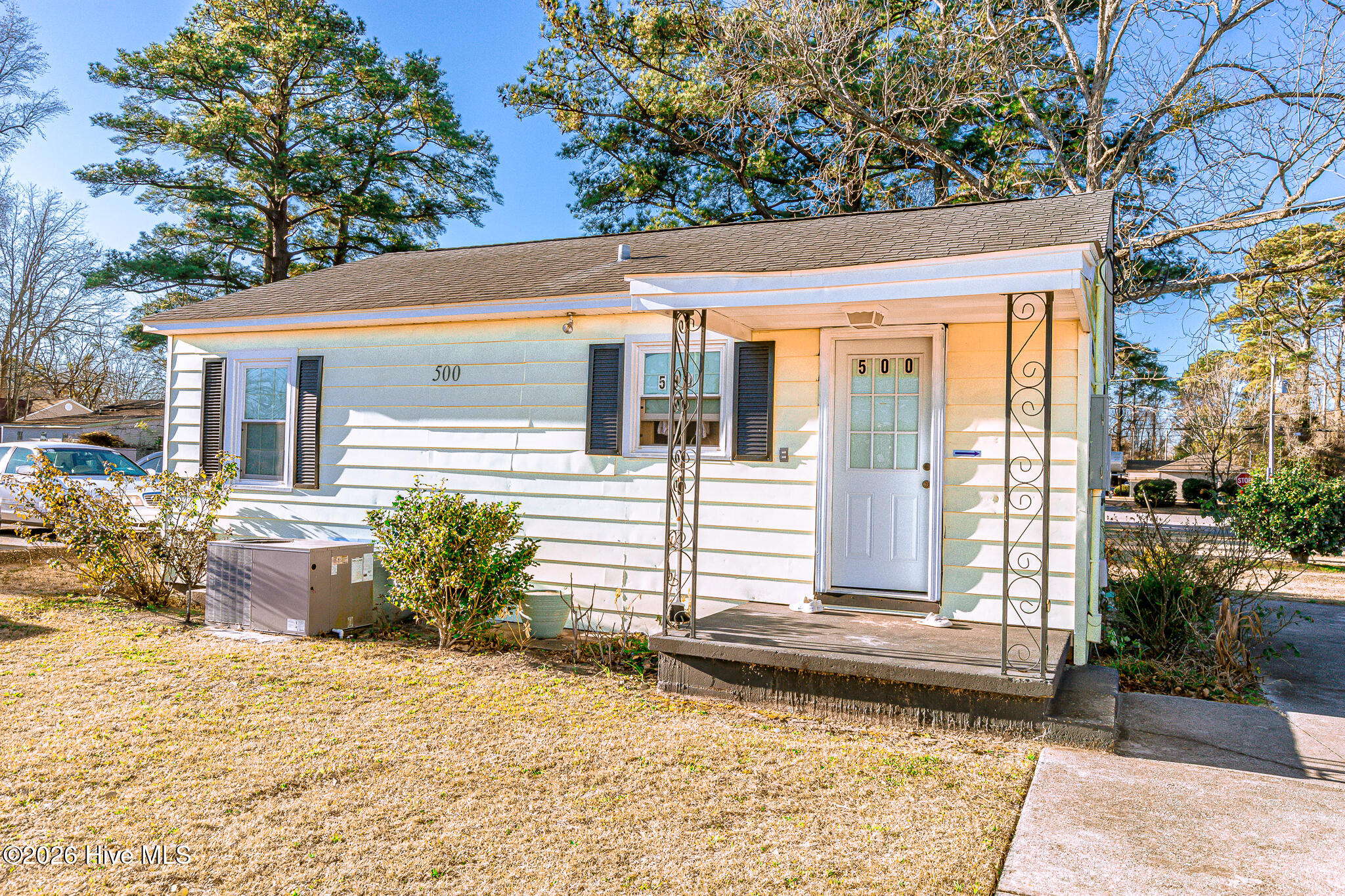 100549393 | Photo 10