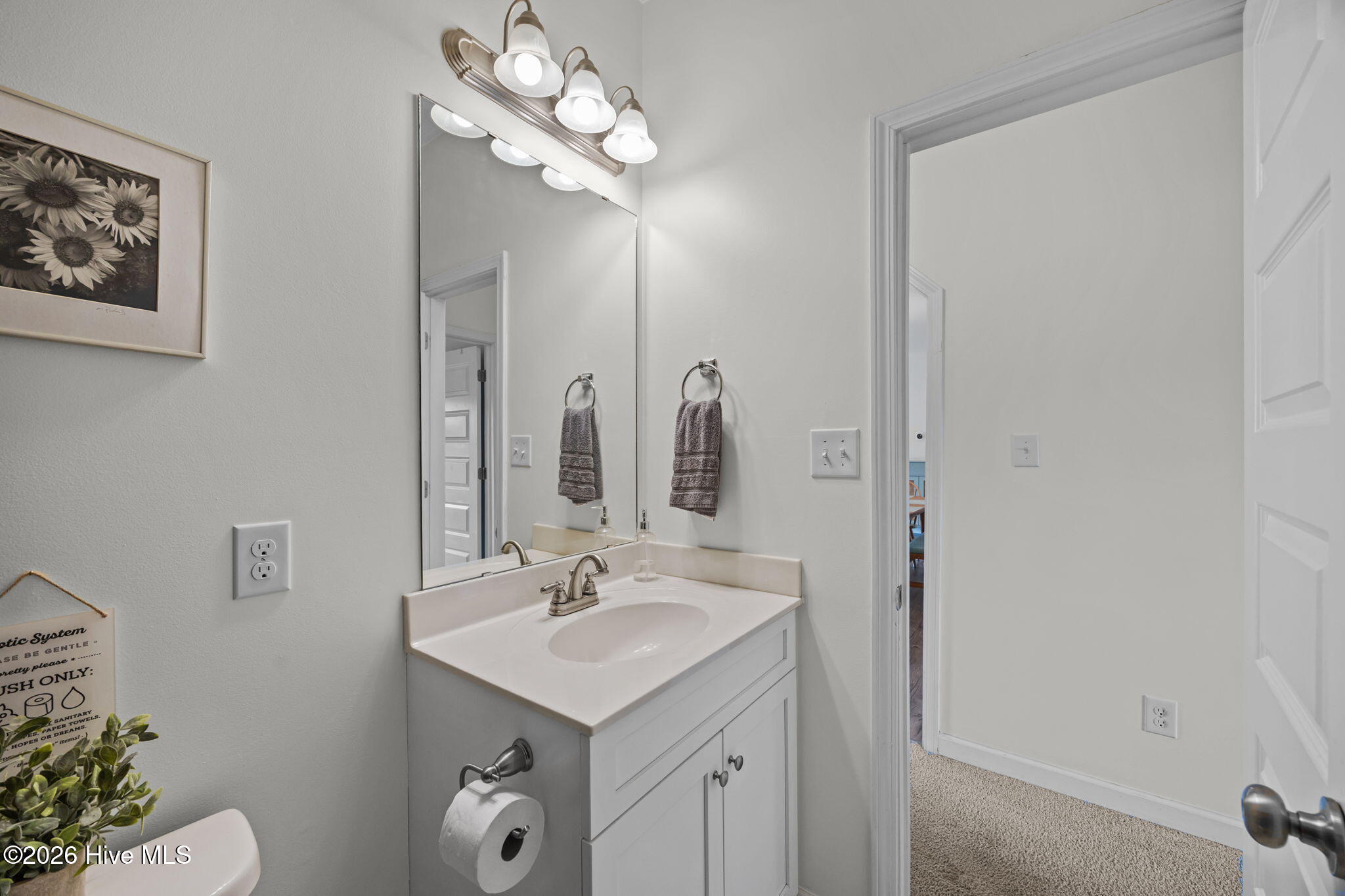 100557380 | Photo 26