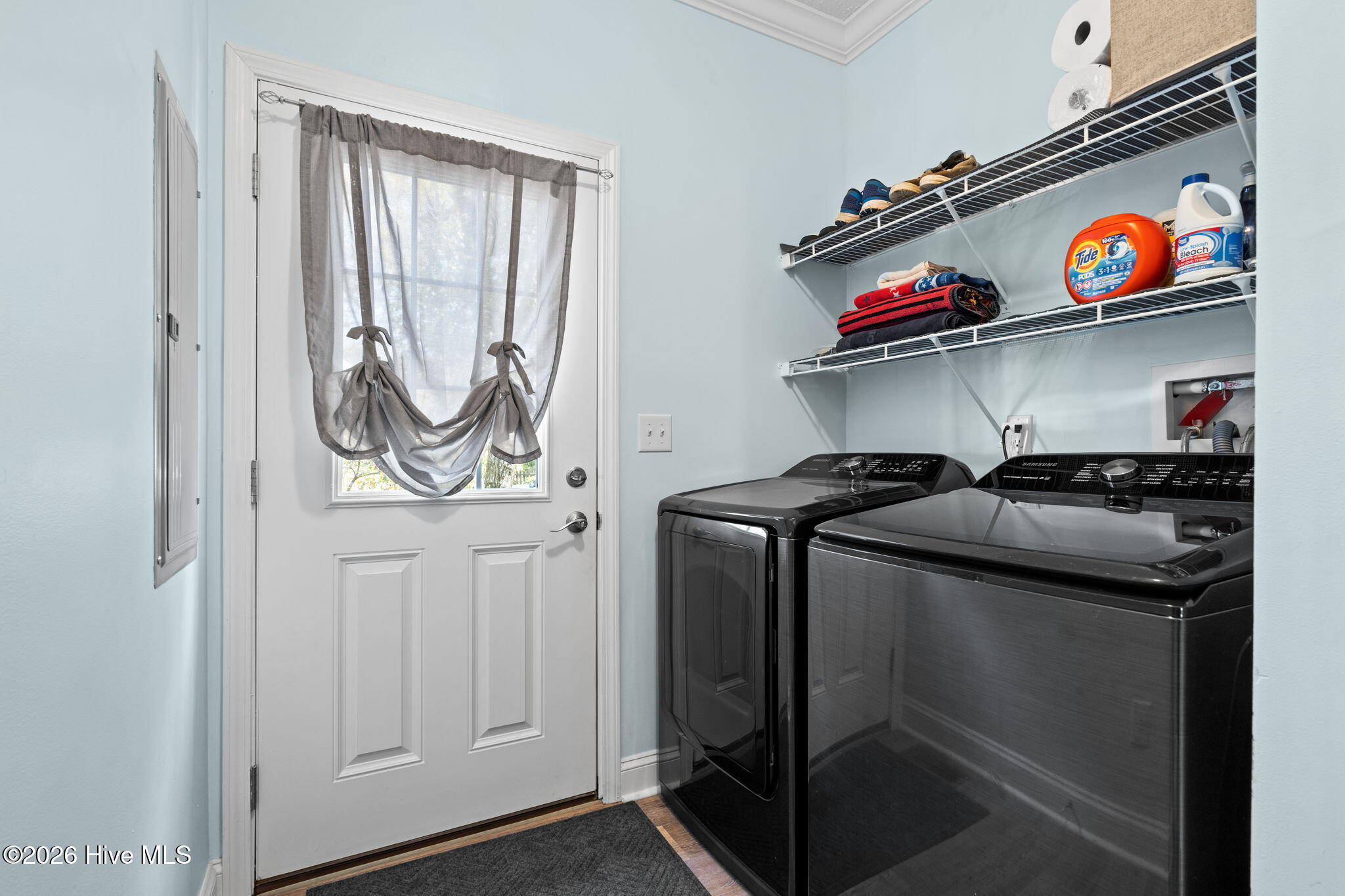 100545035 | Photo 30