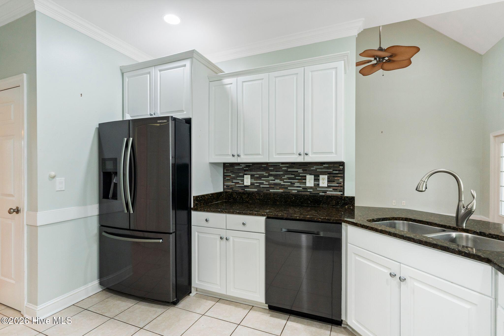 100552606 | Photo 17