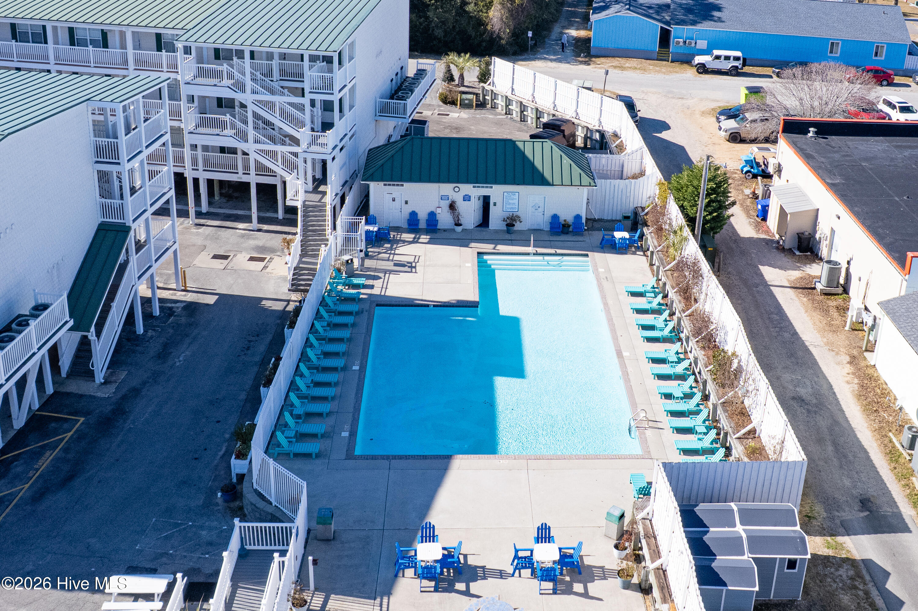 100548192 | Photo 34