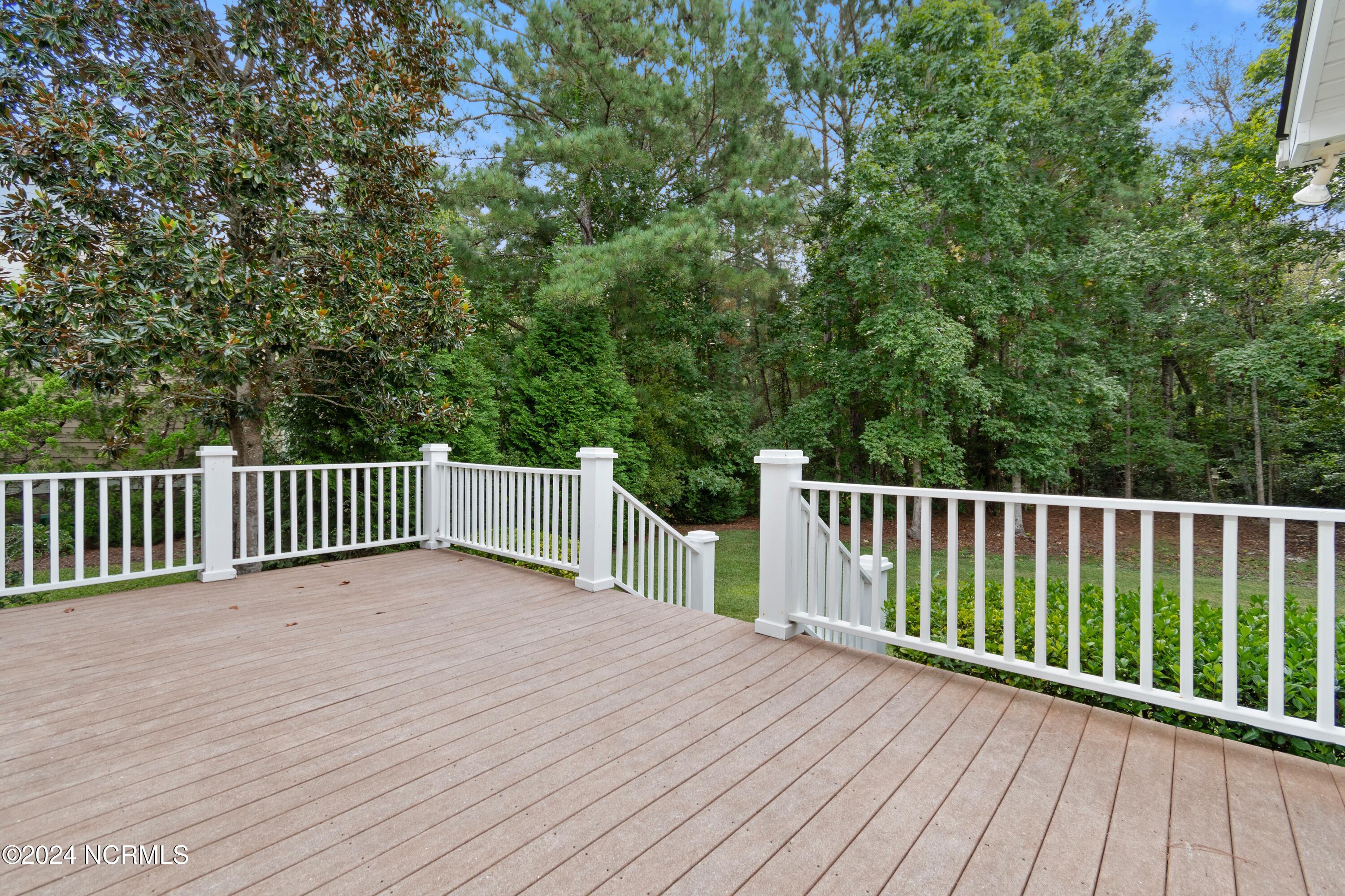 100553492 | Photo 27