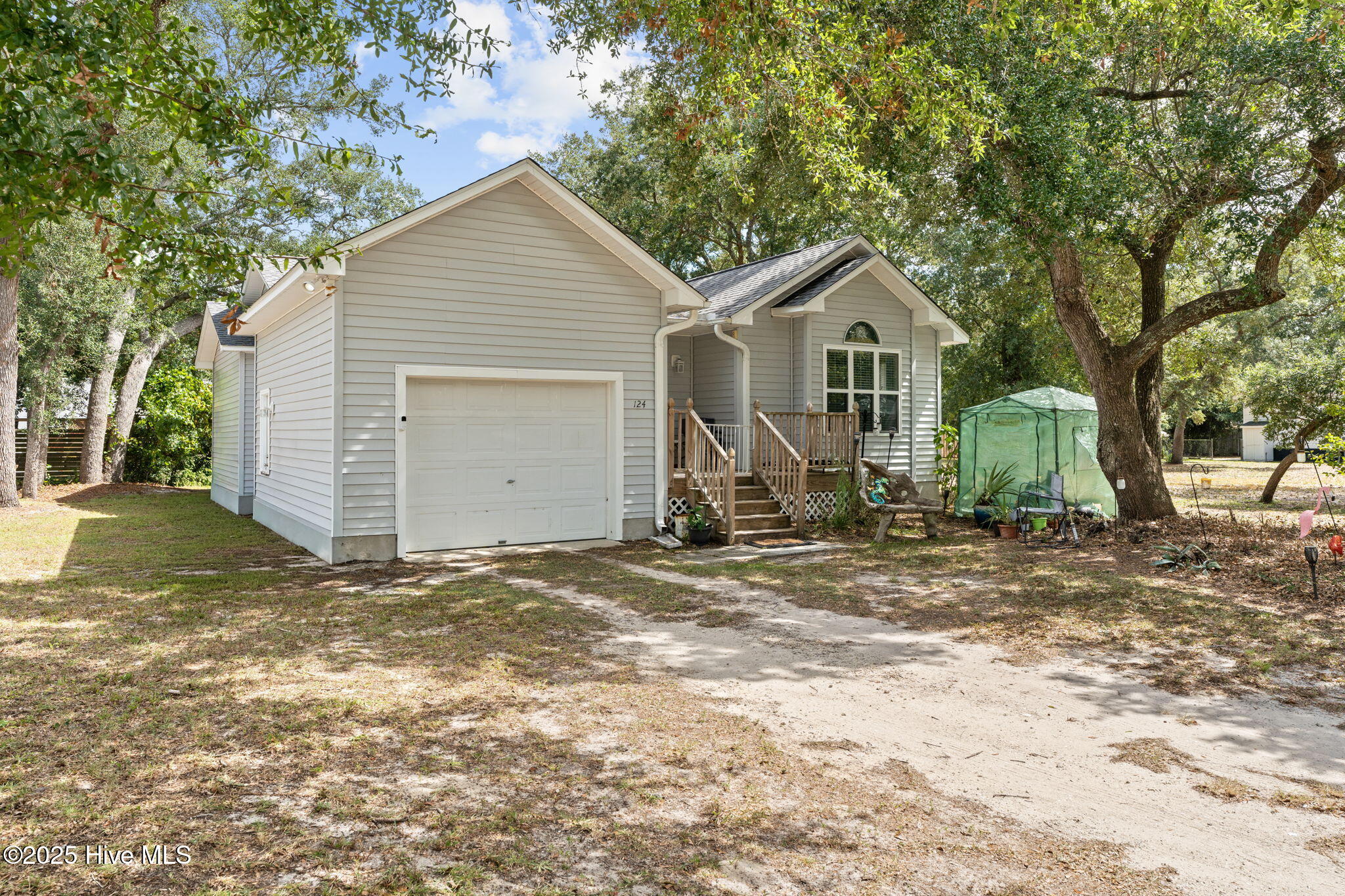 100531343 | Photo 32