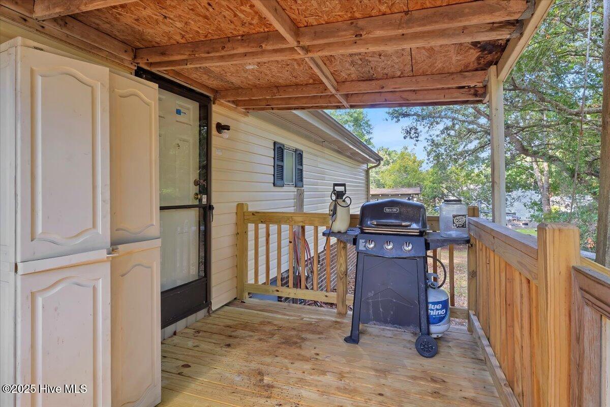 100518805 | Photo 47