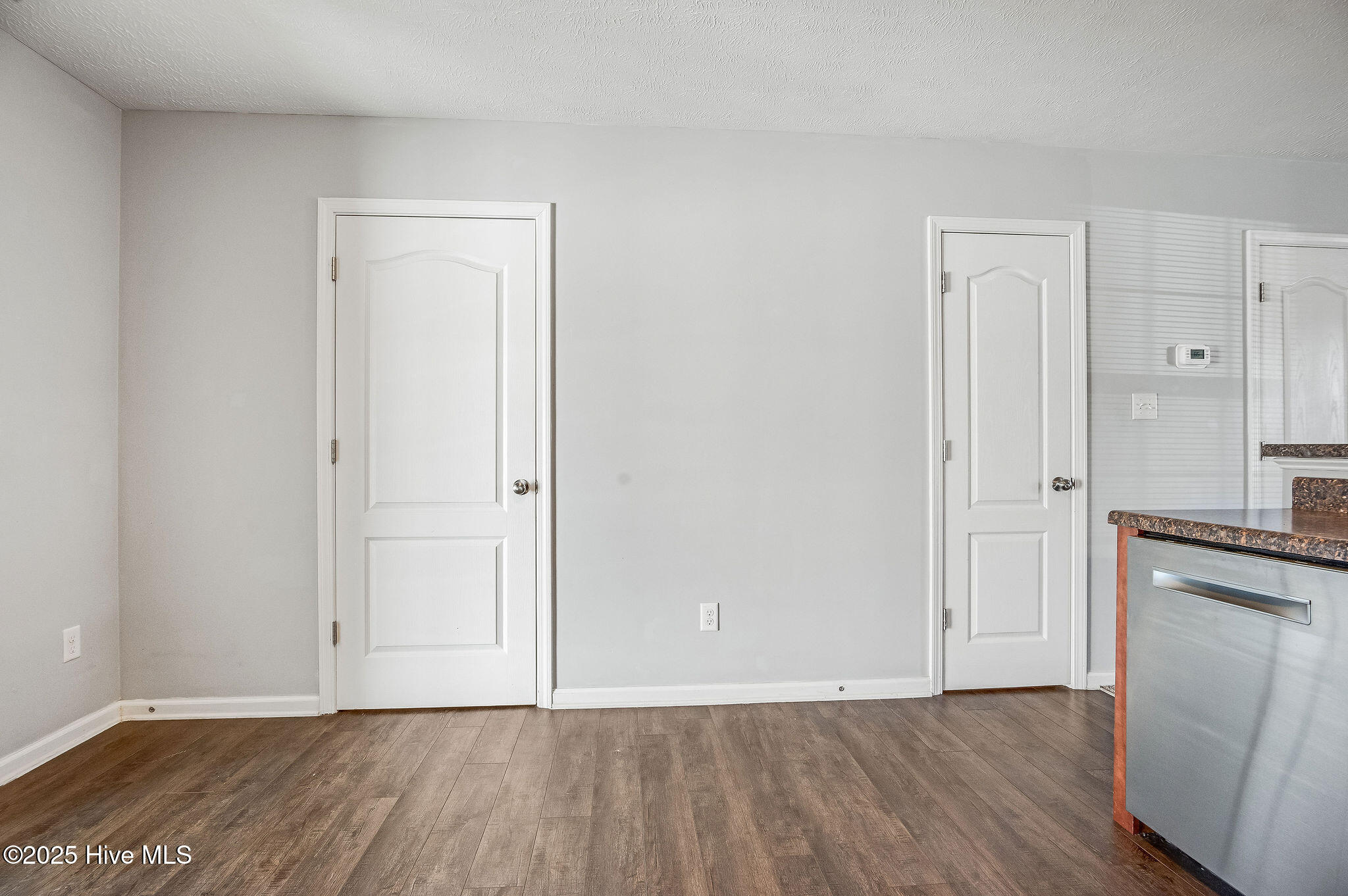 100541408 | Photo 10