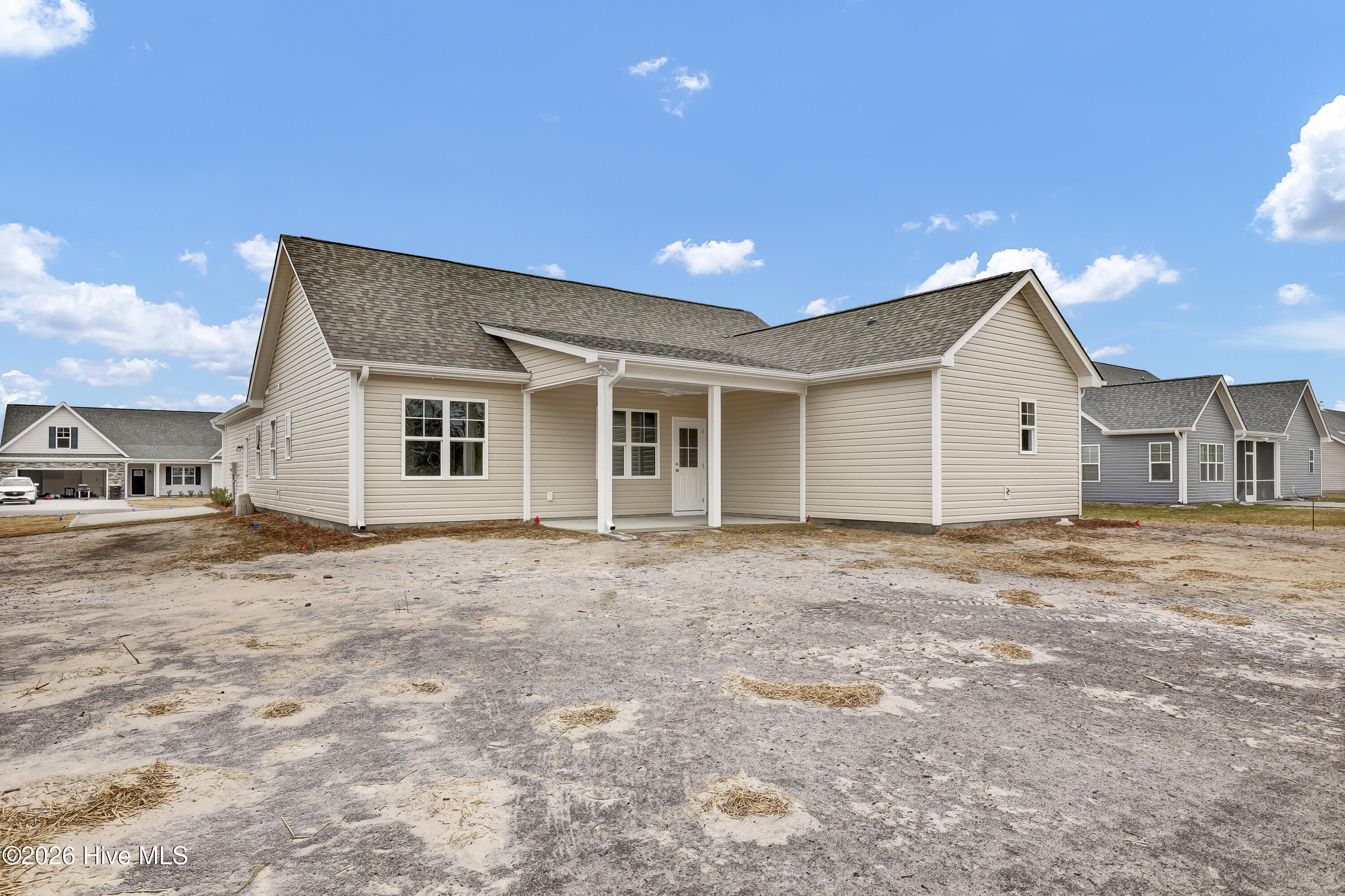 100534930 | Photo 26