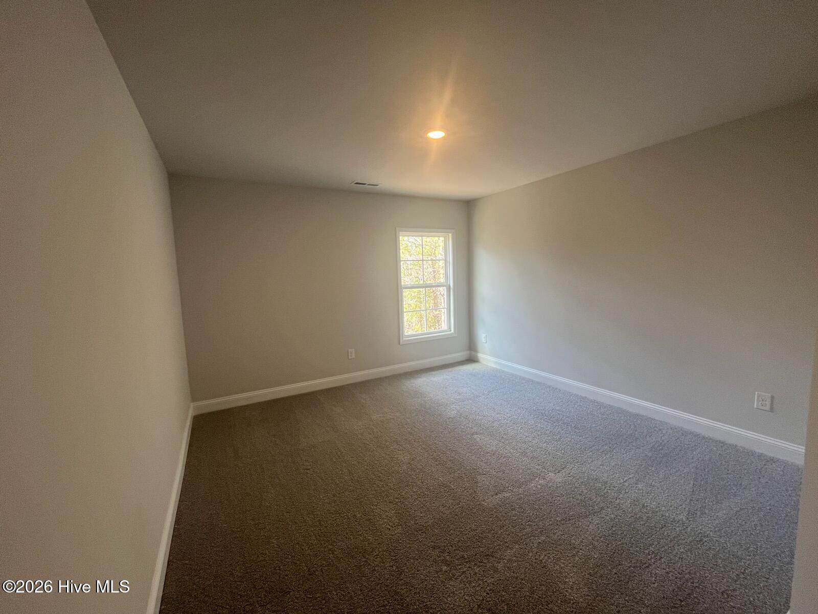 100558864 | Photo 37