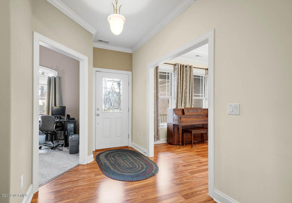 3105RedfieldDrive-05