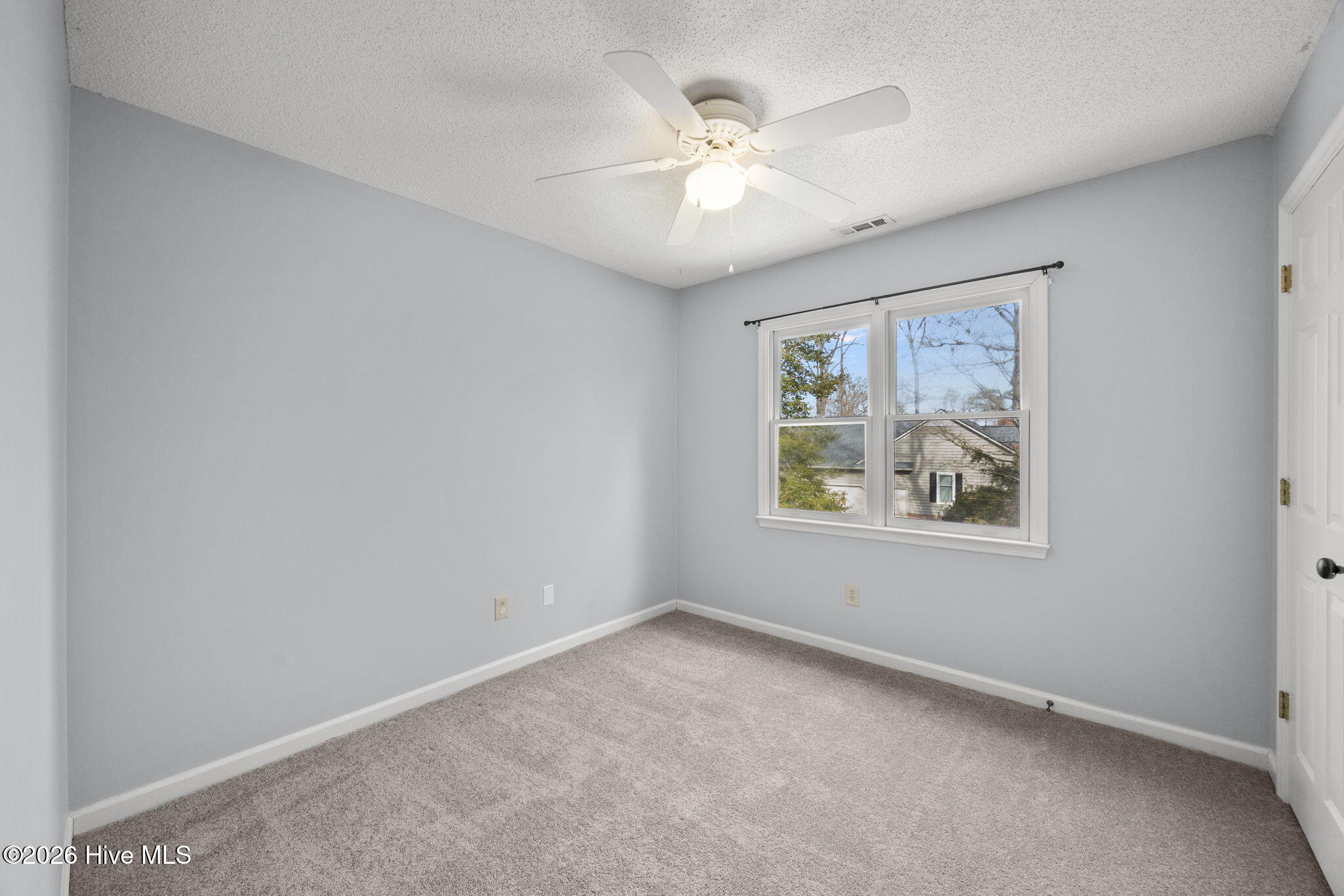 100552786 | Photo 18