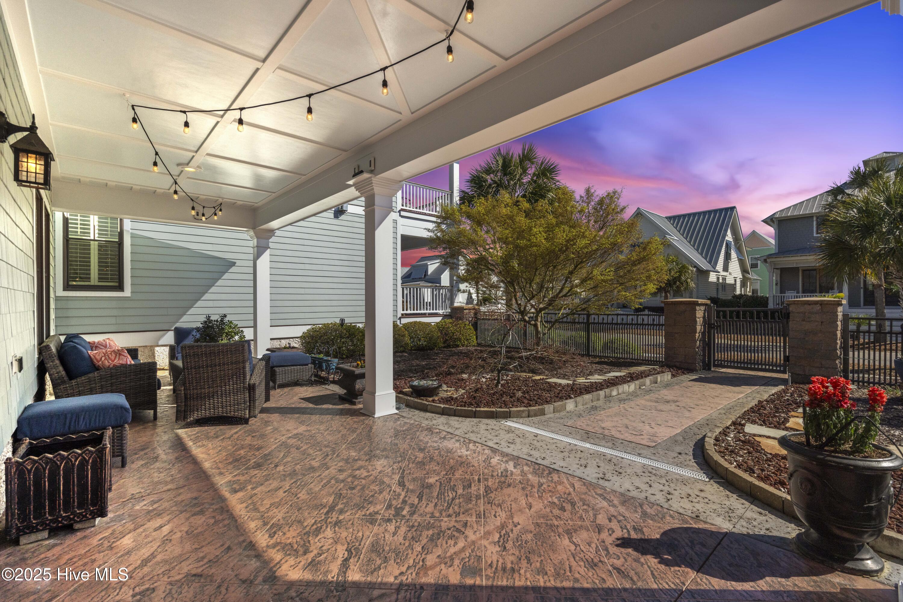 100498817 | Photo 88